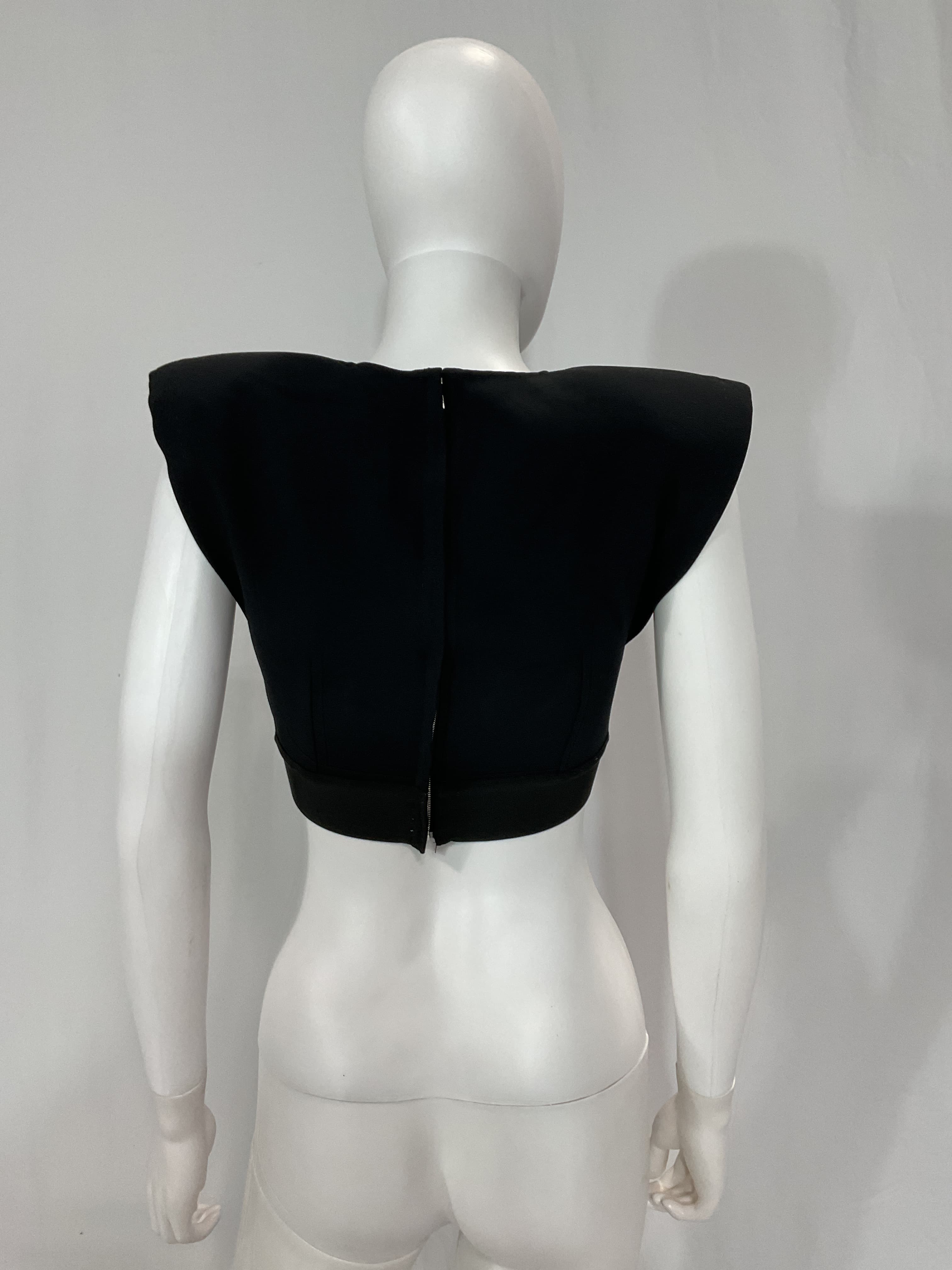 Sleeveless Crop Top - Image 3