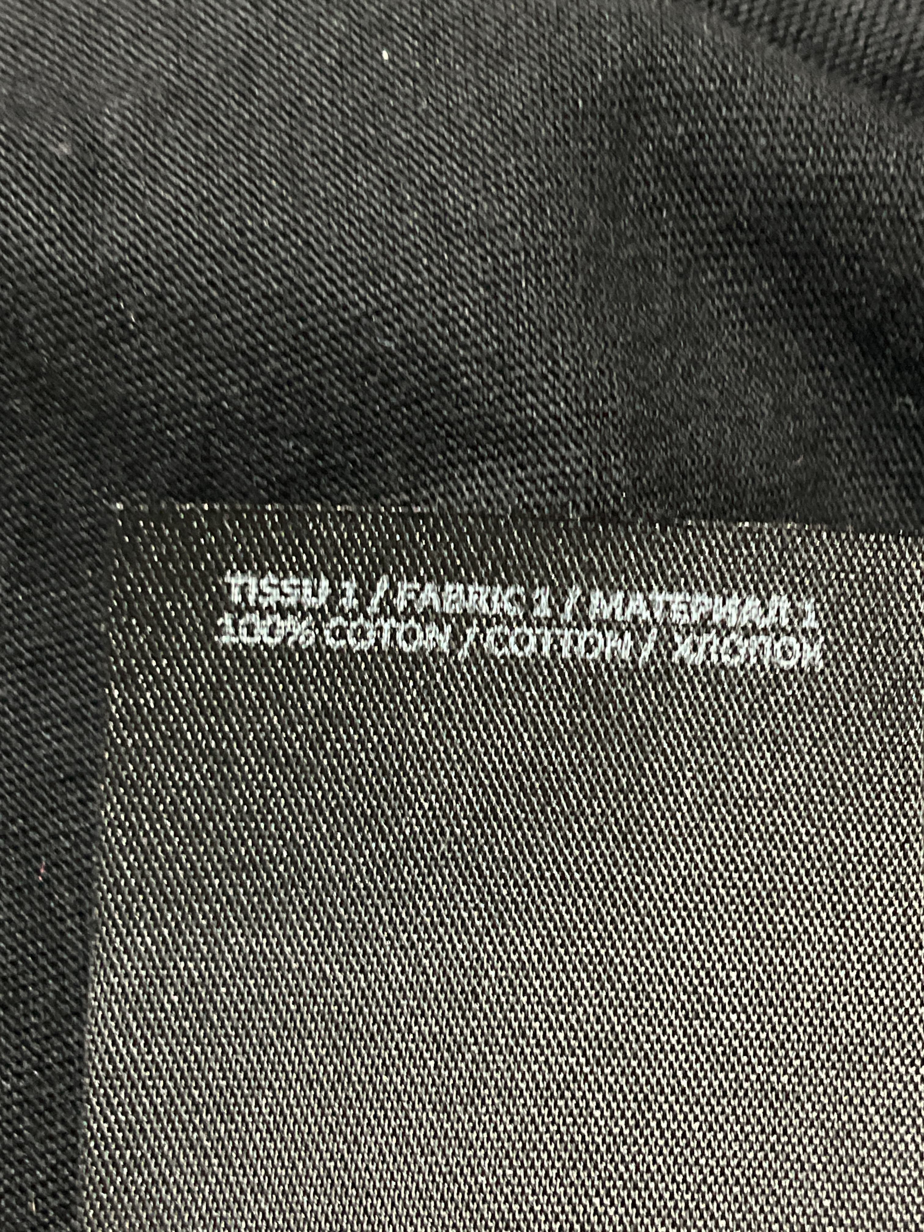 Button-Trimmed Sleeveless Logo T-Shirt - Image 4