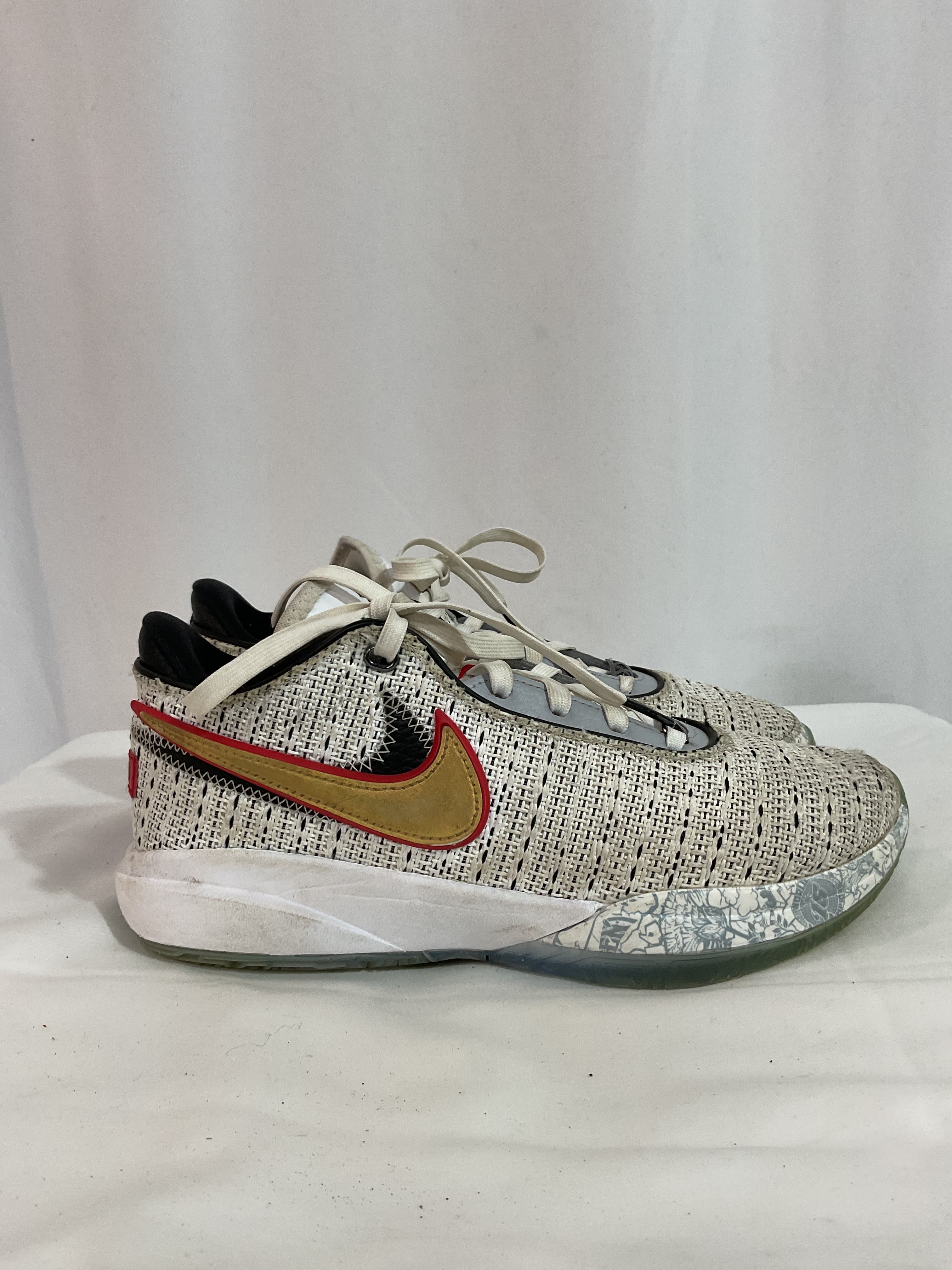 Lebron Xx Big Kids' Basketball Shoes - Image 4