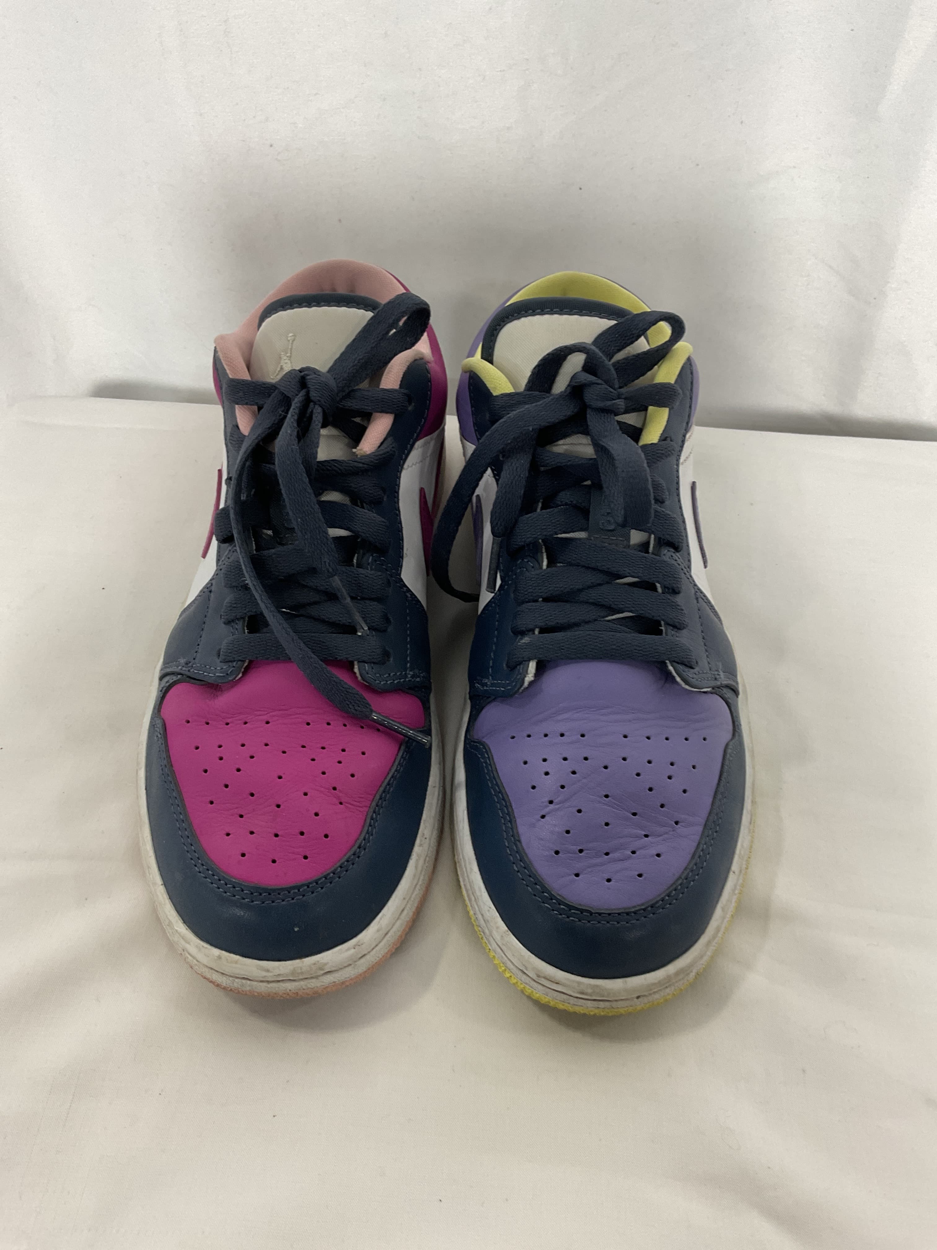 Air Jordan 1 Low Se Sneakers - Image 4