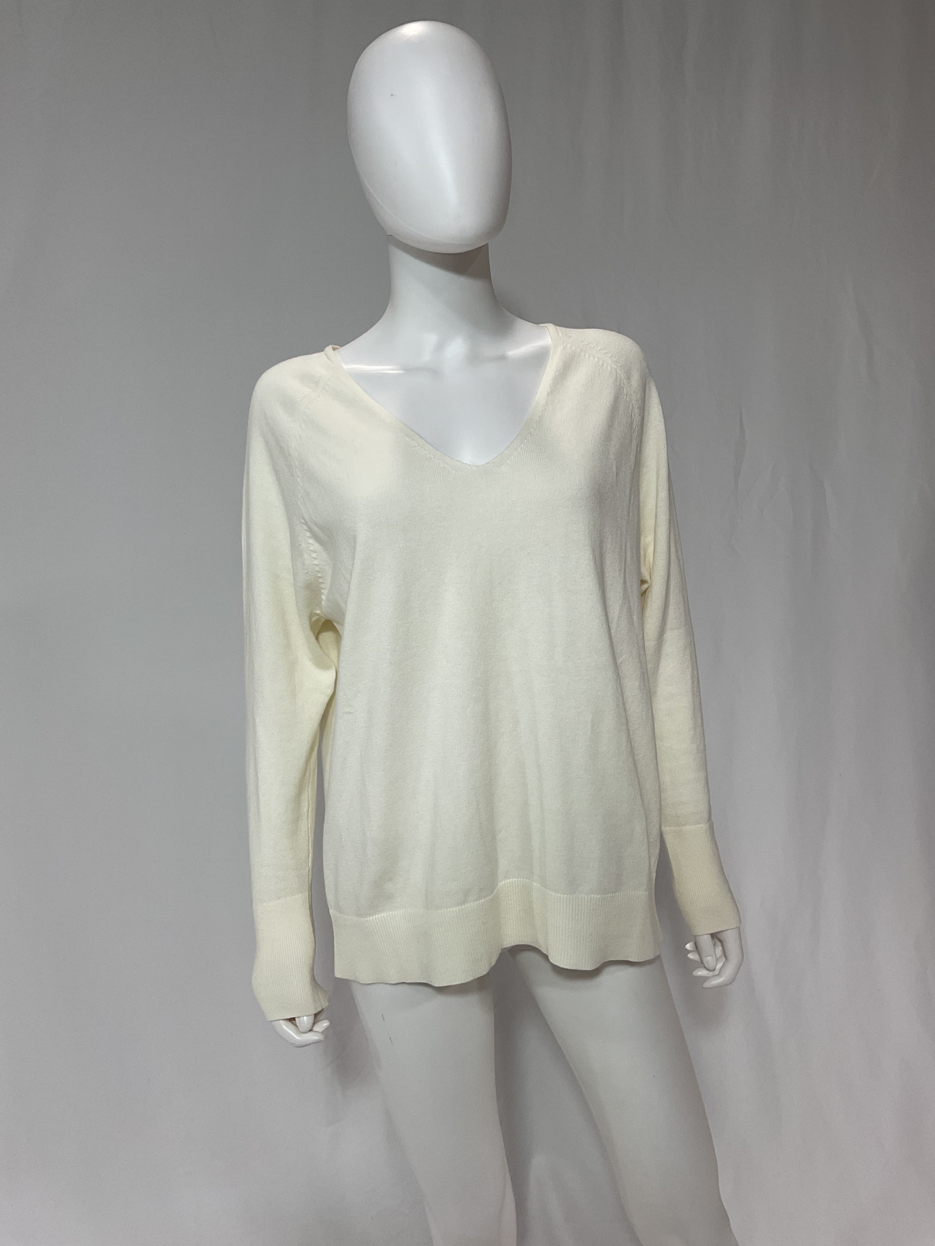 The Noa V-Neck Dolman - Image 2
