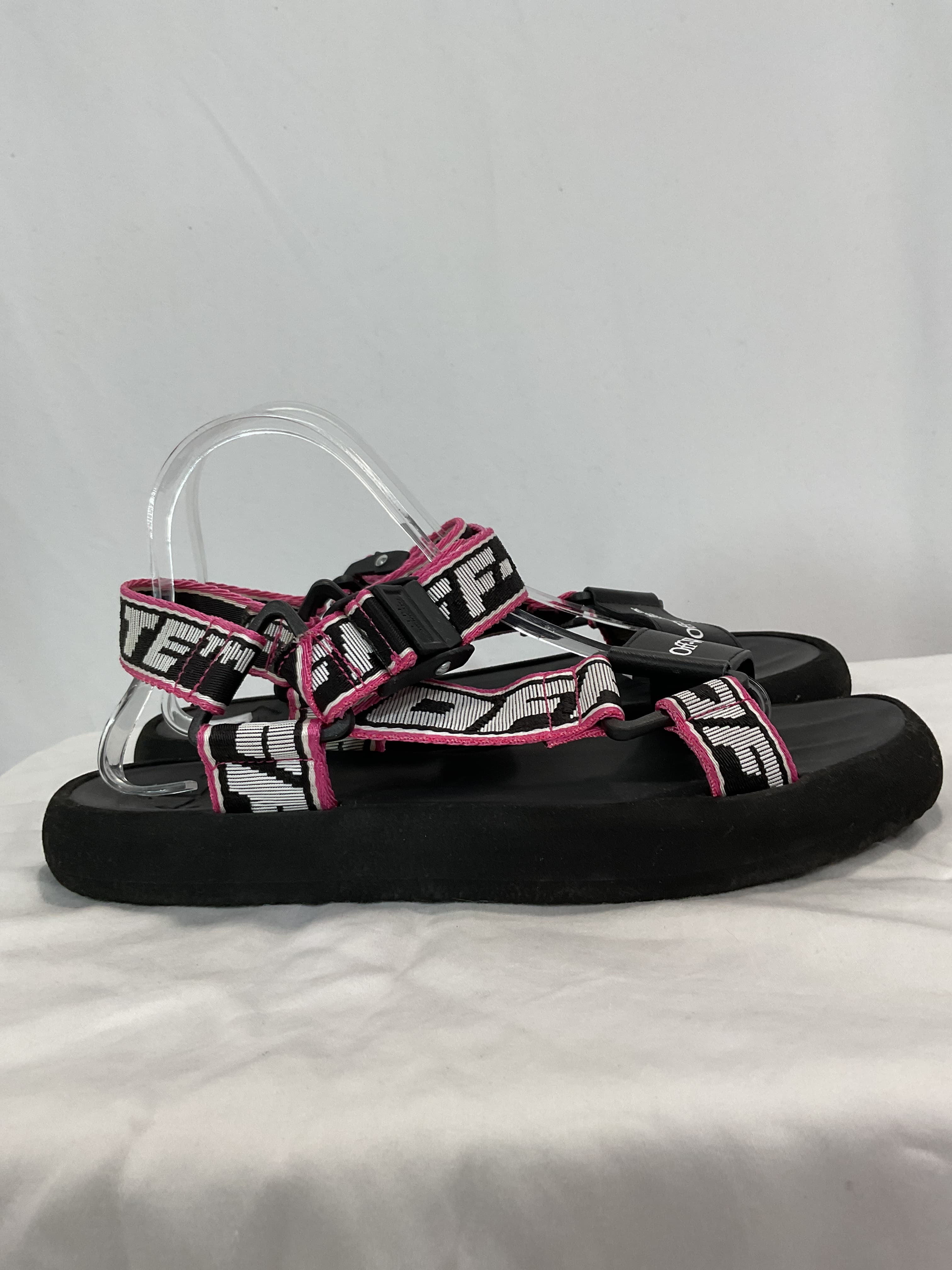Trek Logo-Strap Sandals - Image 3