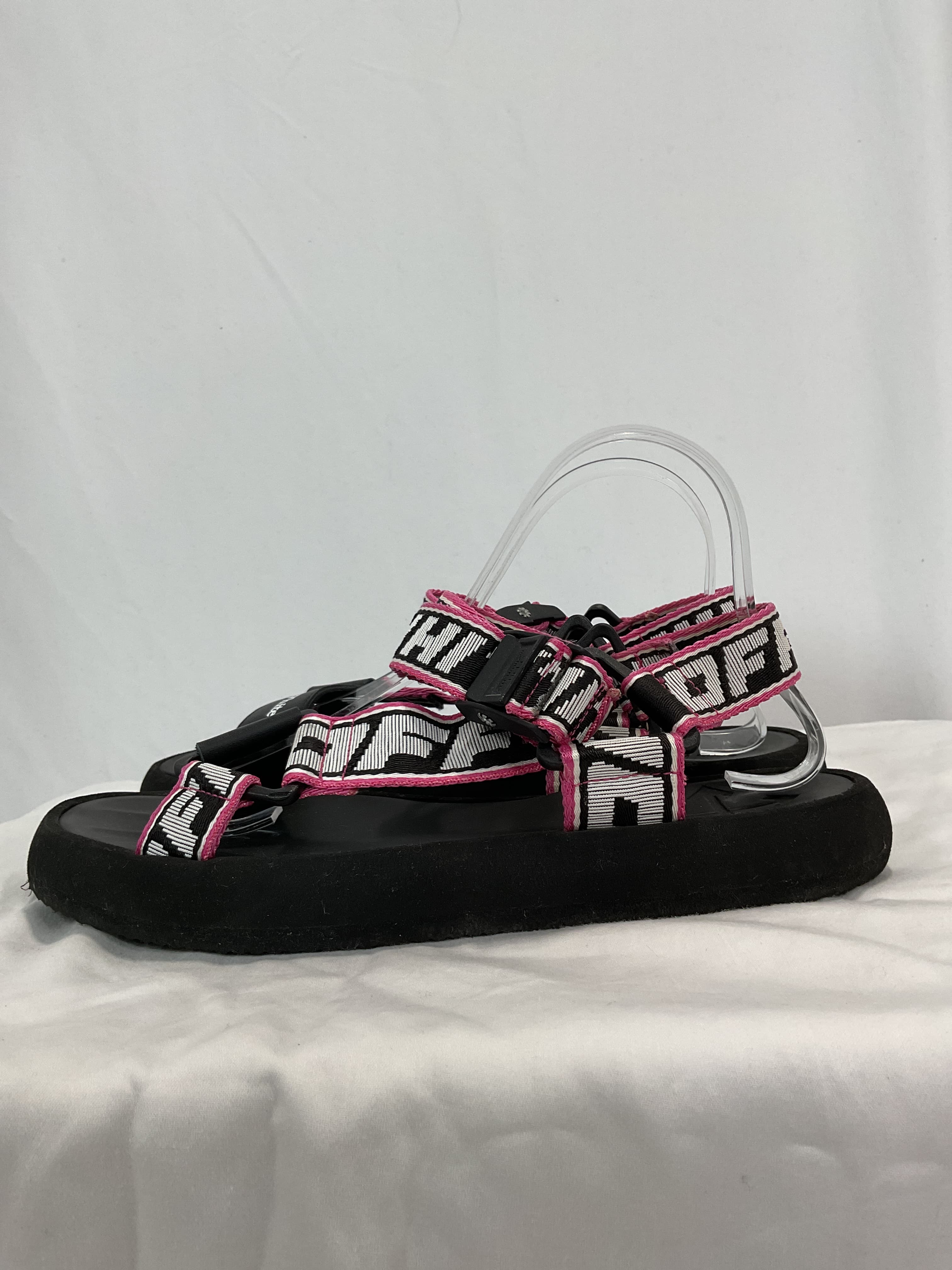 Trek Logo-Strap Sandals - Image 4