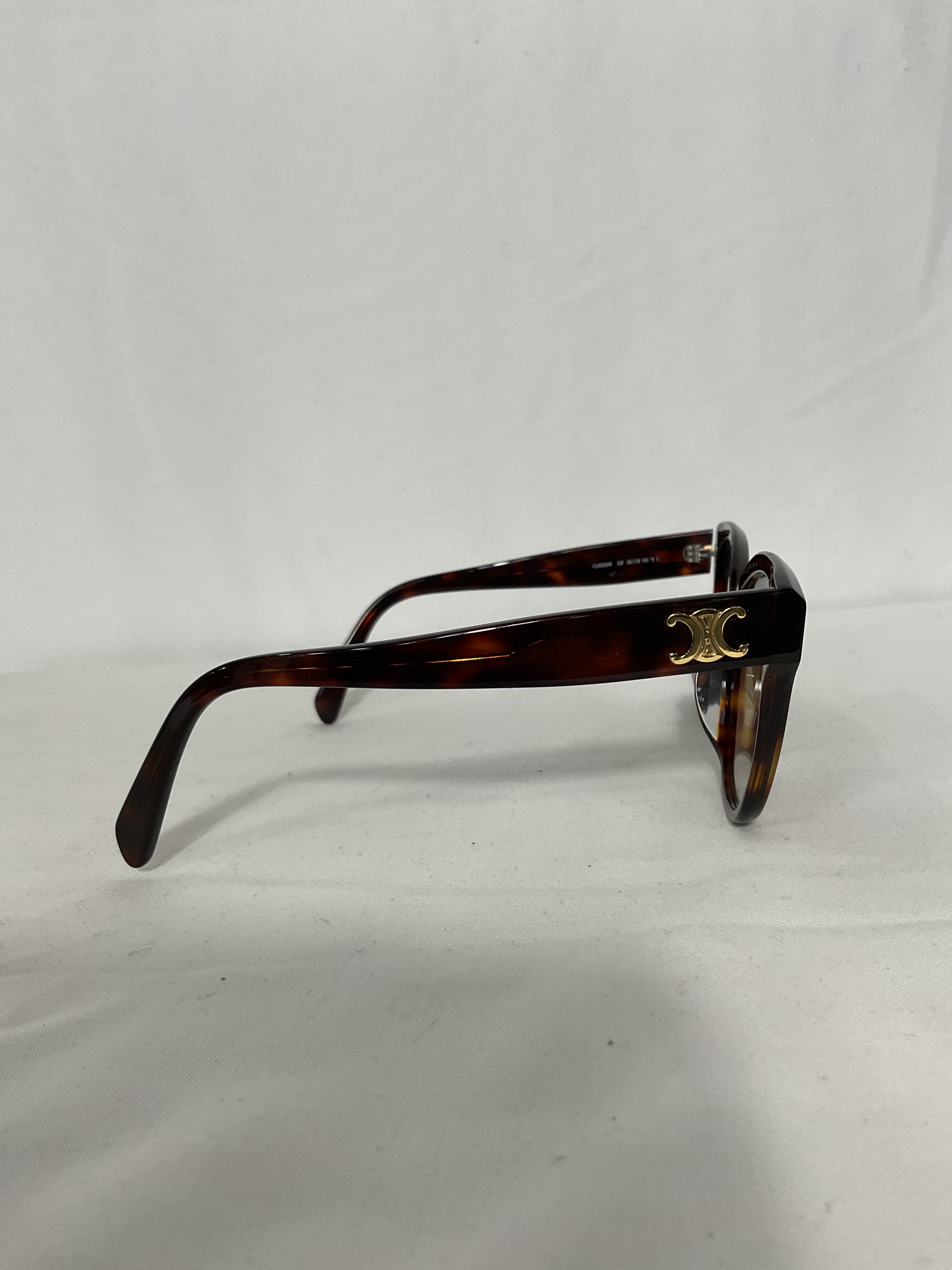 Cat-Eye Gradient Sunglasses - Image 3