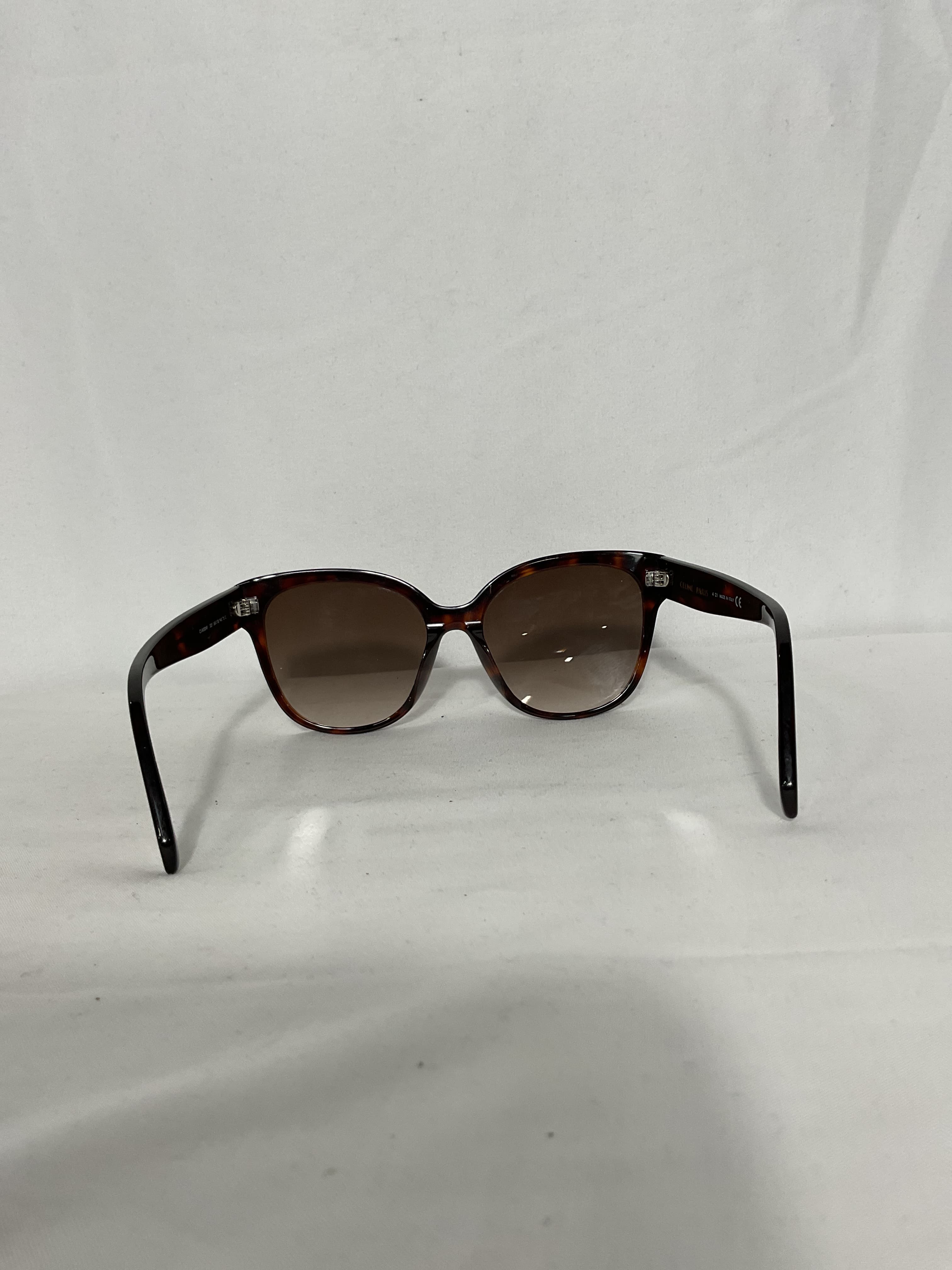 Cat-Eye Gradient Sunglasses - Image 4