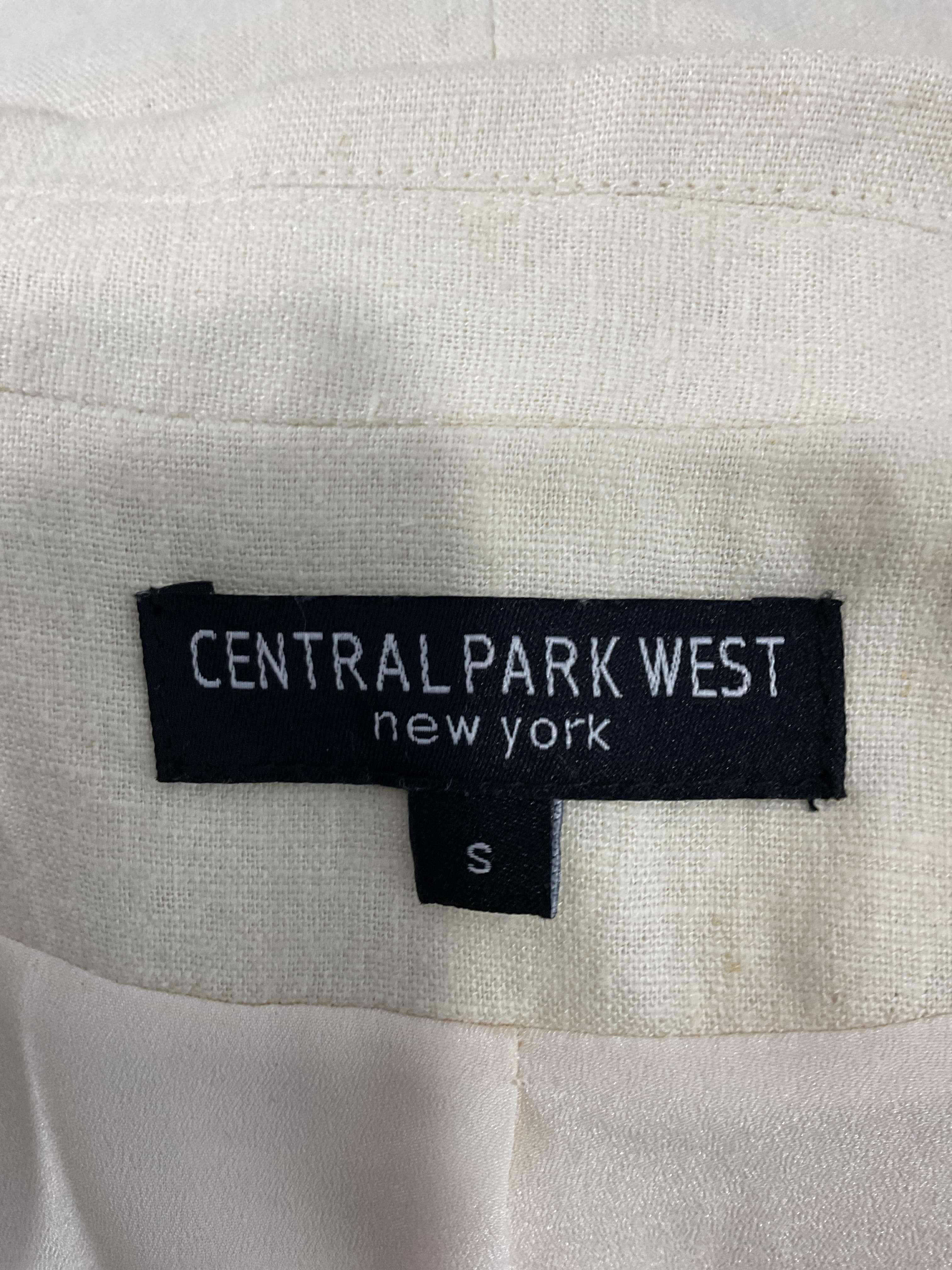 Bay Lean Blazer In Ivory - Image 3