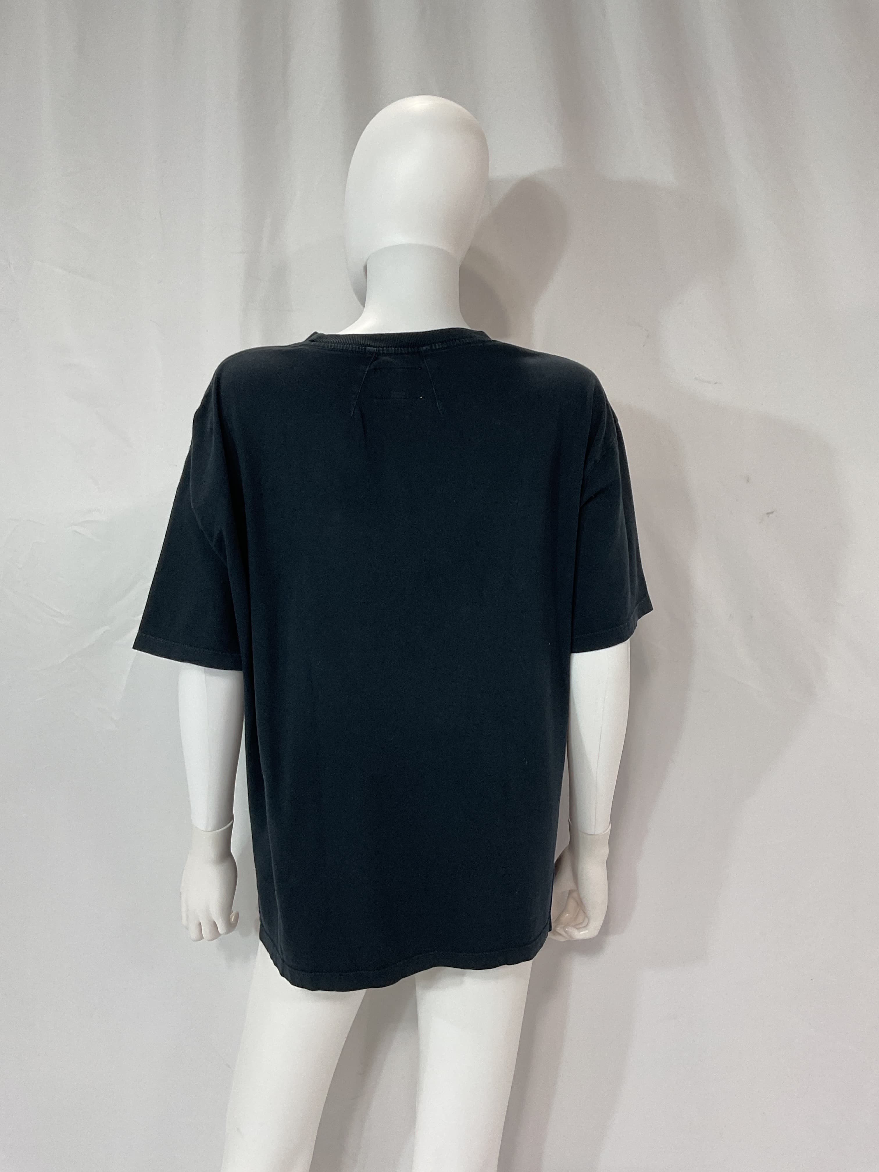 Riviera Tee In Vintage Black - Image 2