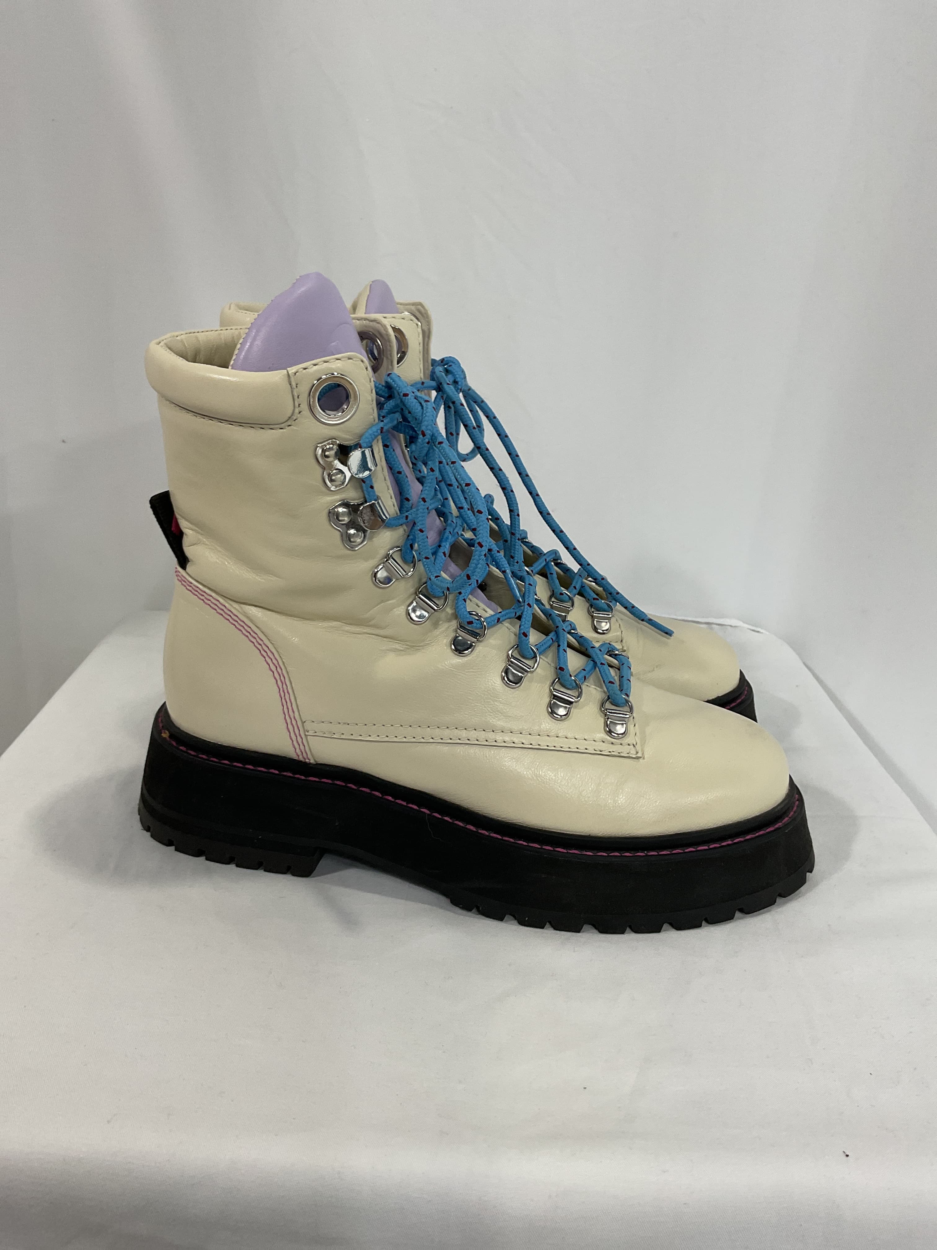 Jordan Low Boots - Image 2