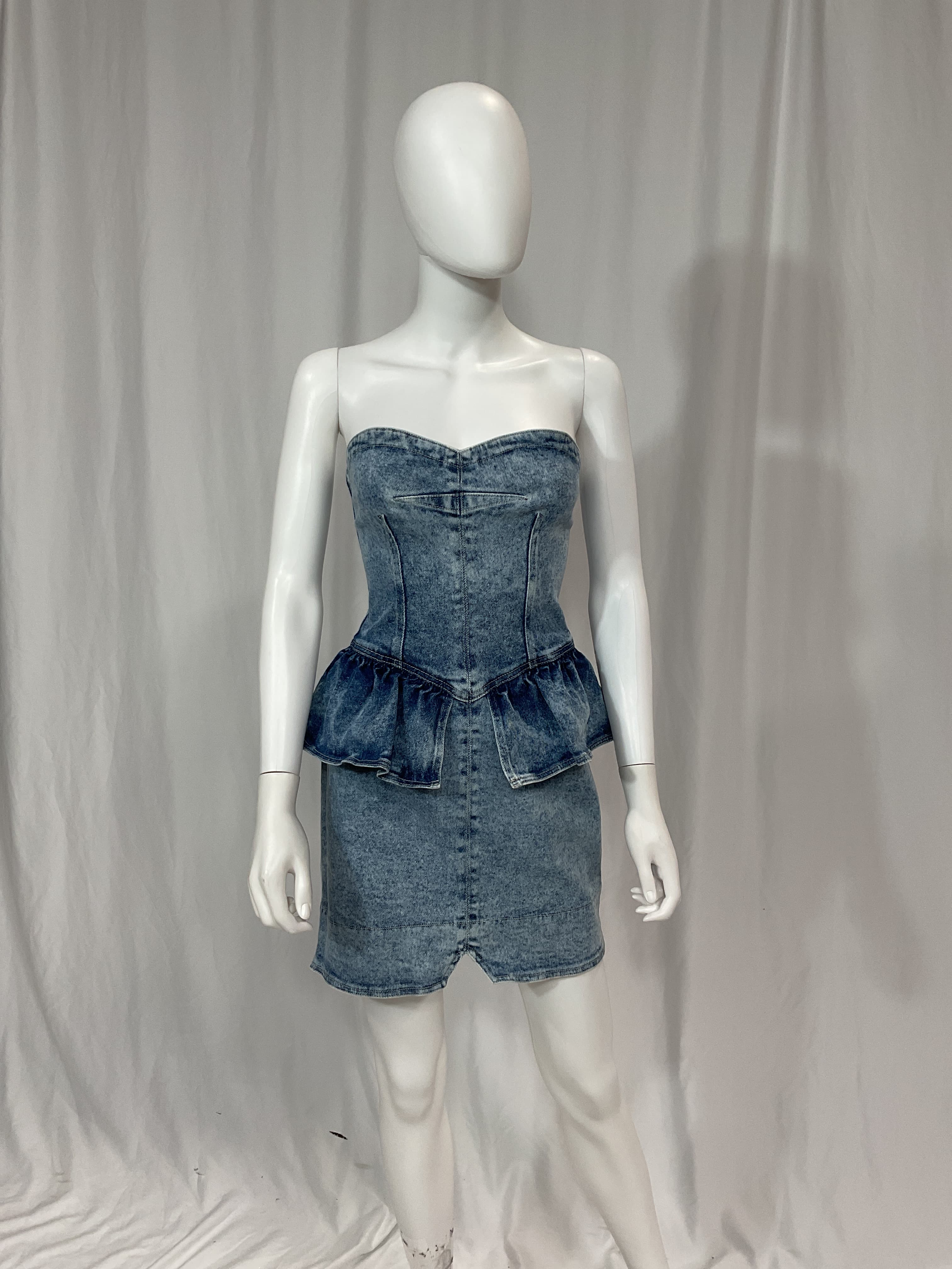 Dolizi Strapless Denim Peplum Mini Dress - Image 3