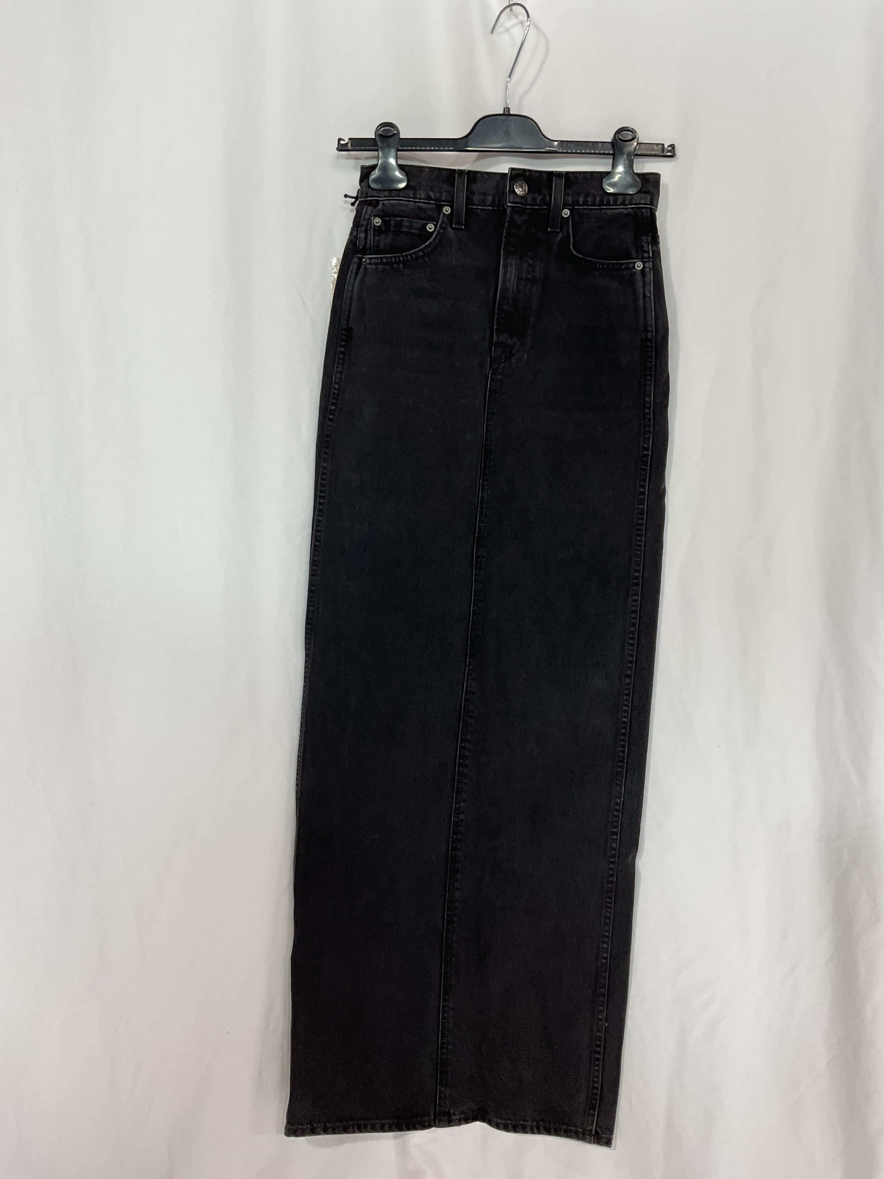 Amara Maxi Pencil Skirt With Back Slit In Loleta - Image 4
