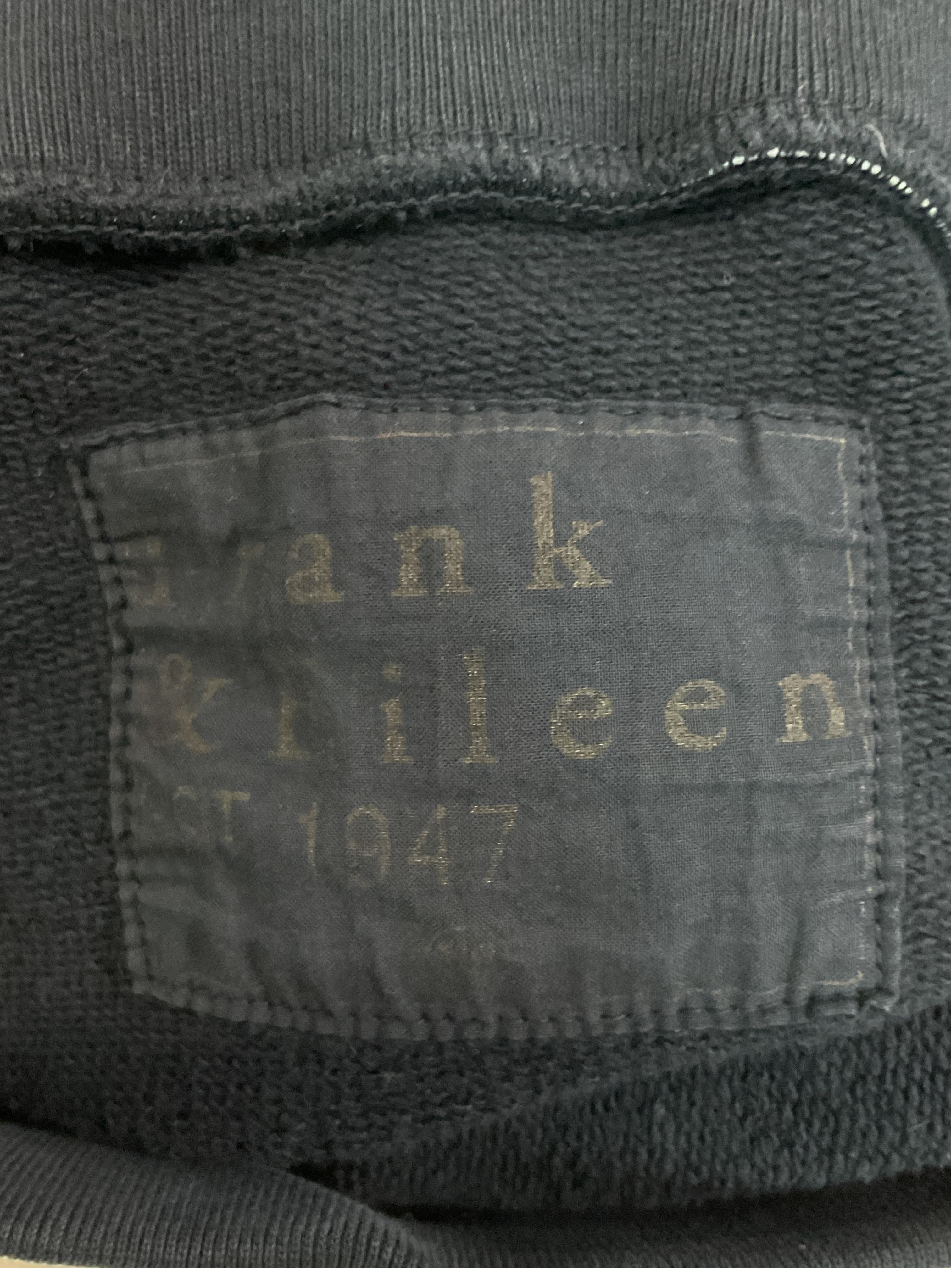 Unforgettable Skirt In British Royal Navy - Image 4