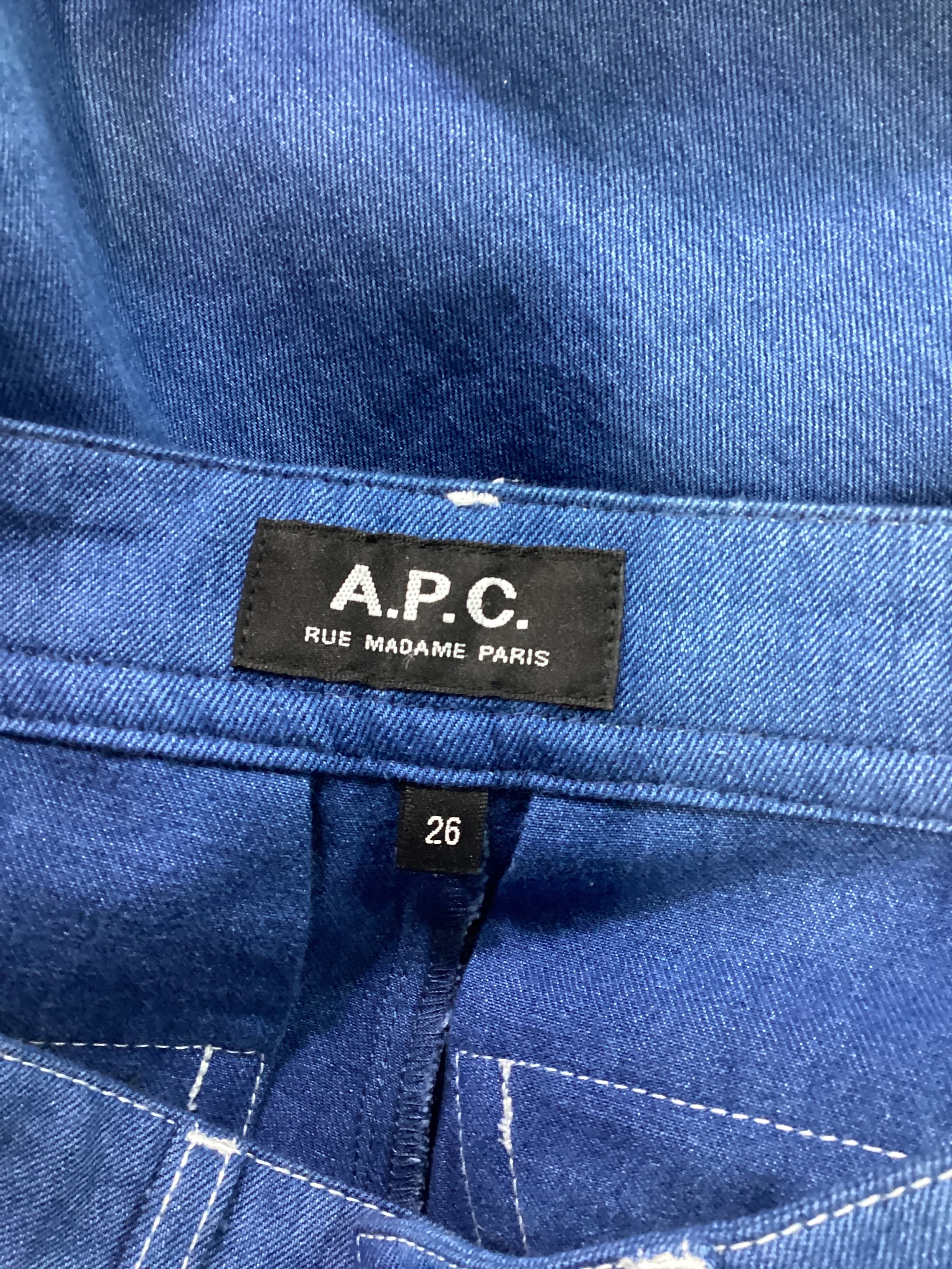 Mid-Rise Wide Leg Jeans - Image 3