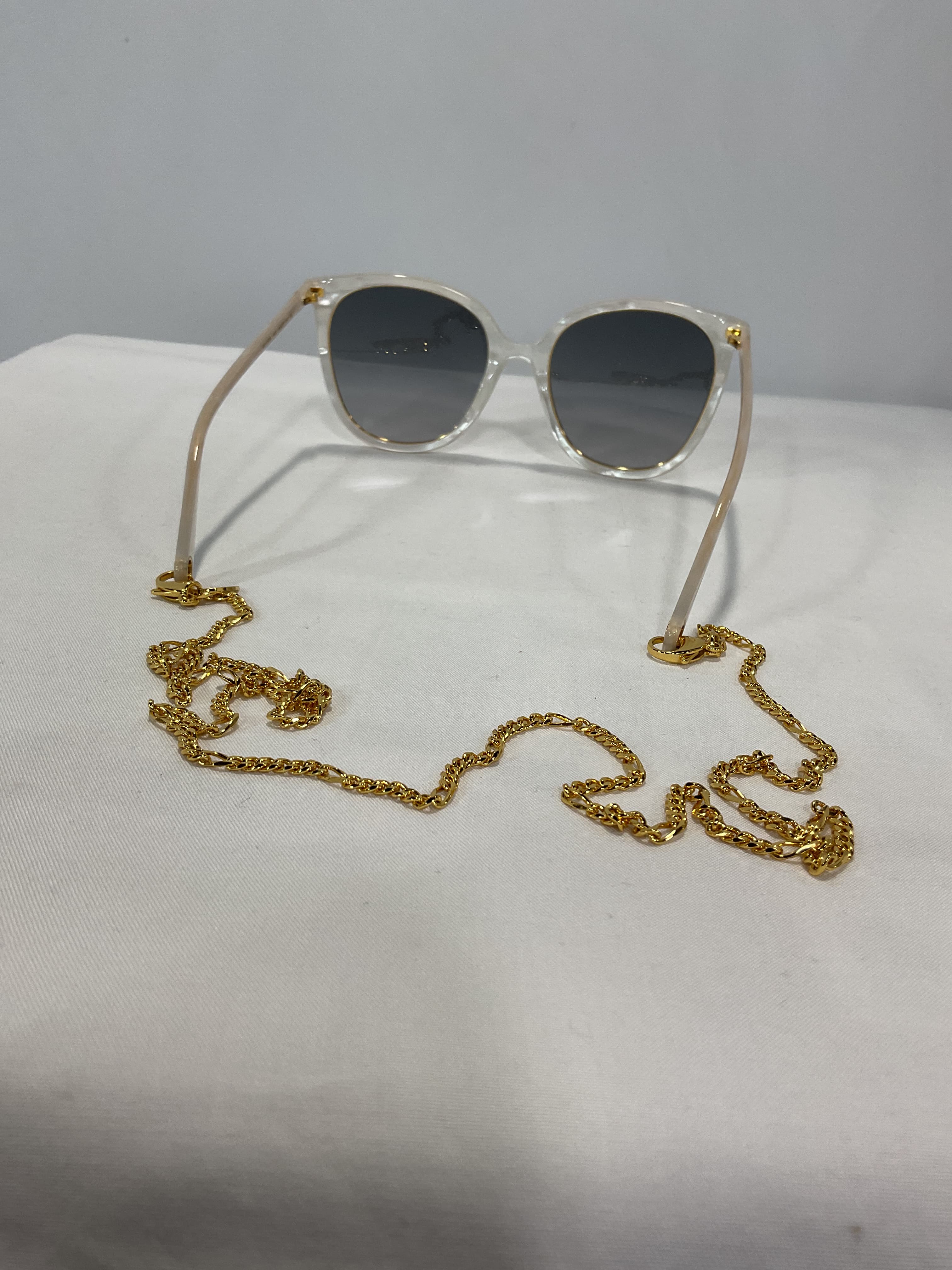 56mm Round Blue & Beyond Chain Sunglasses - Image 2