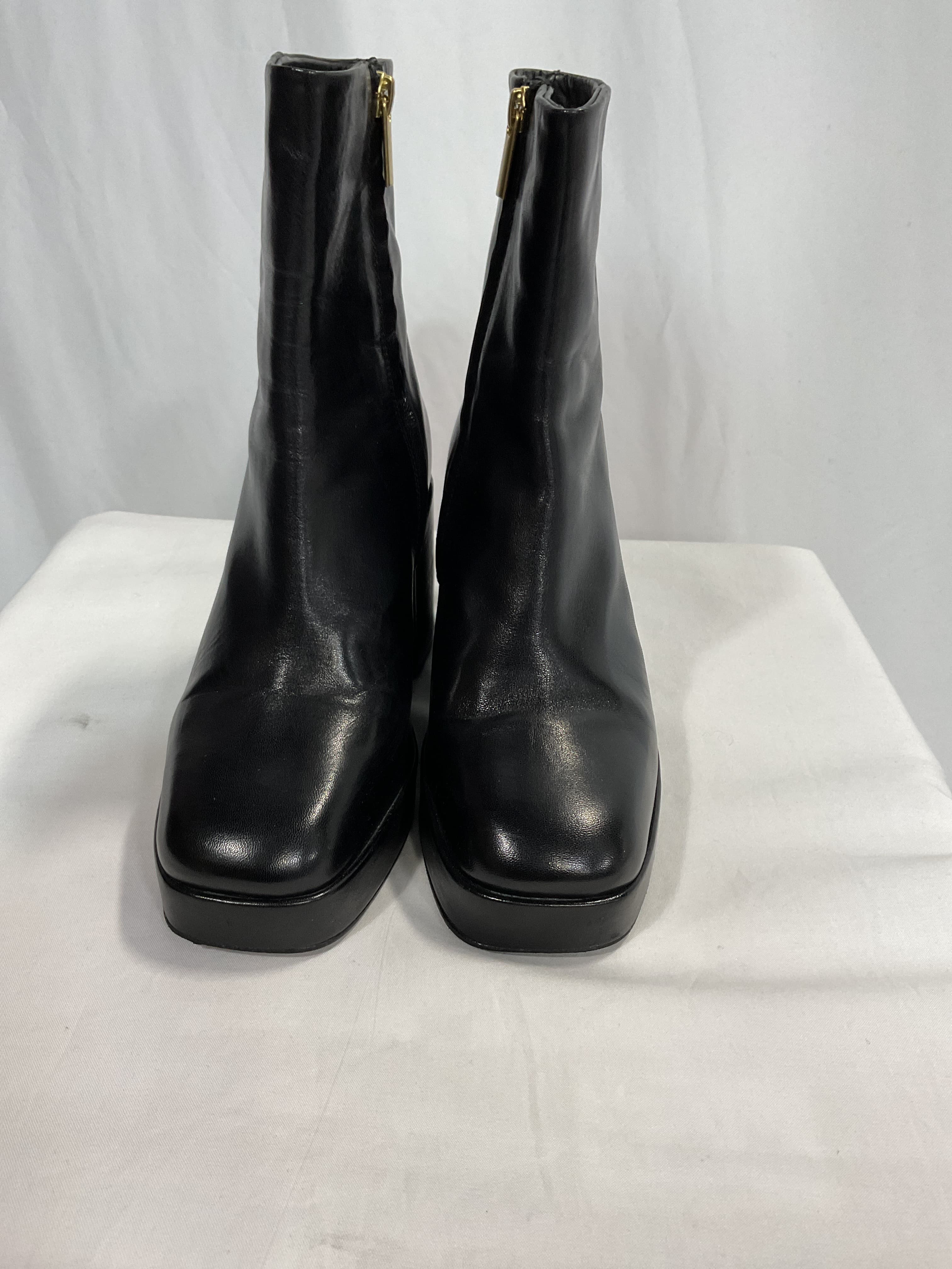 Sweet Lady Bootie In Black - Image 3