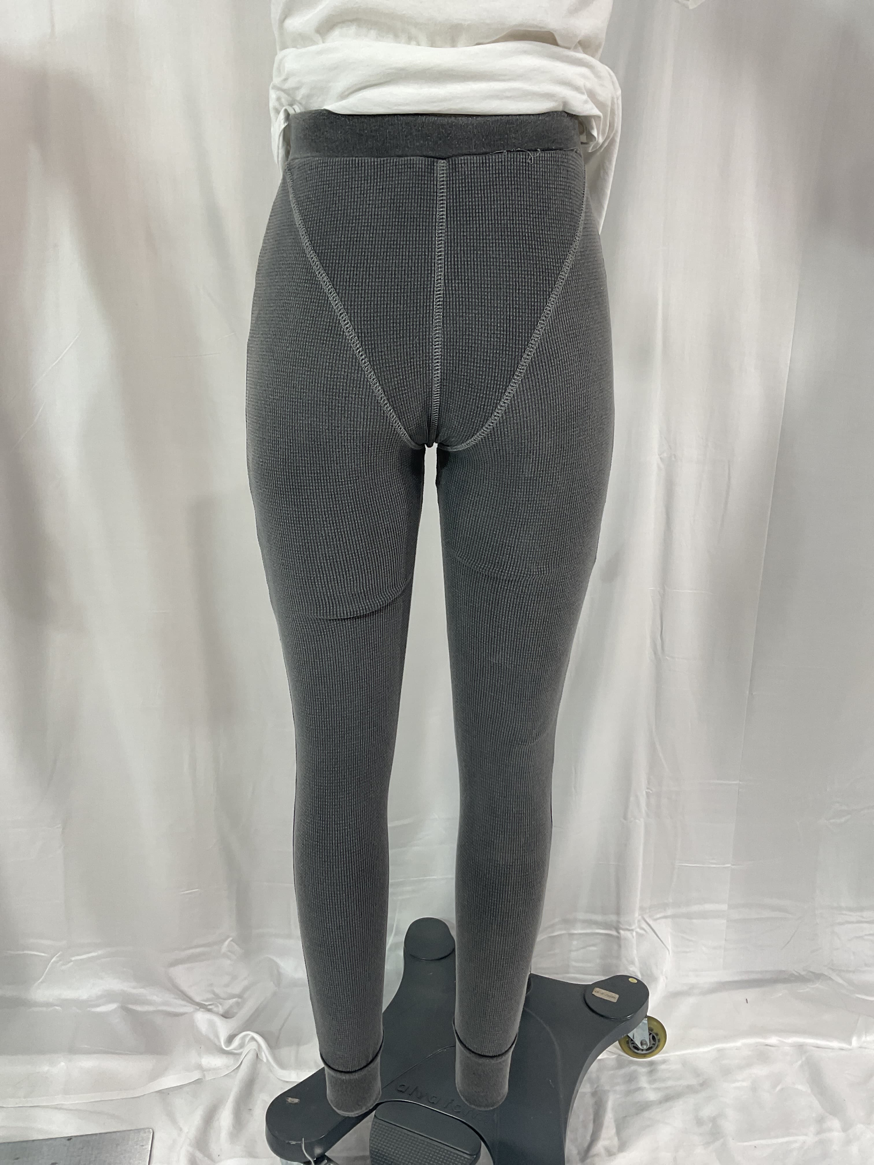 Aden Pant In Ash - Image 2
