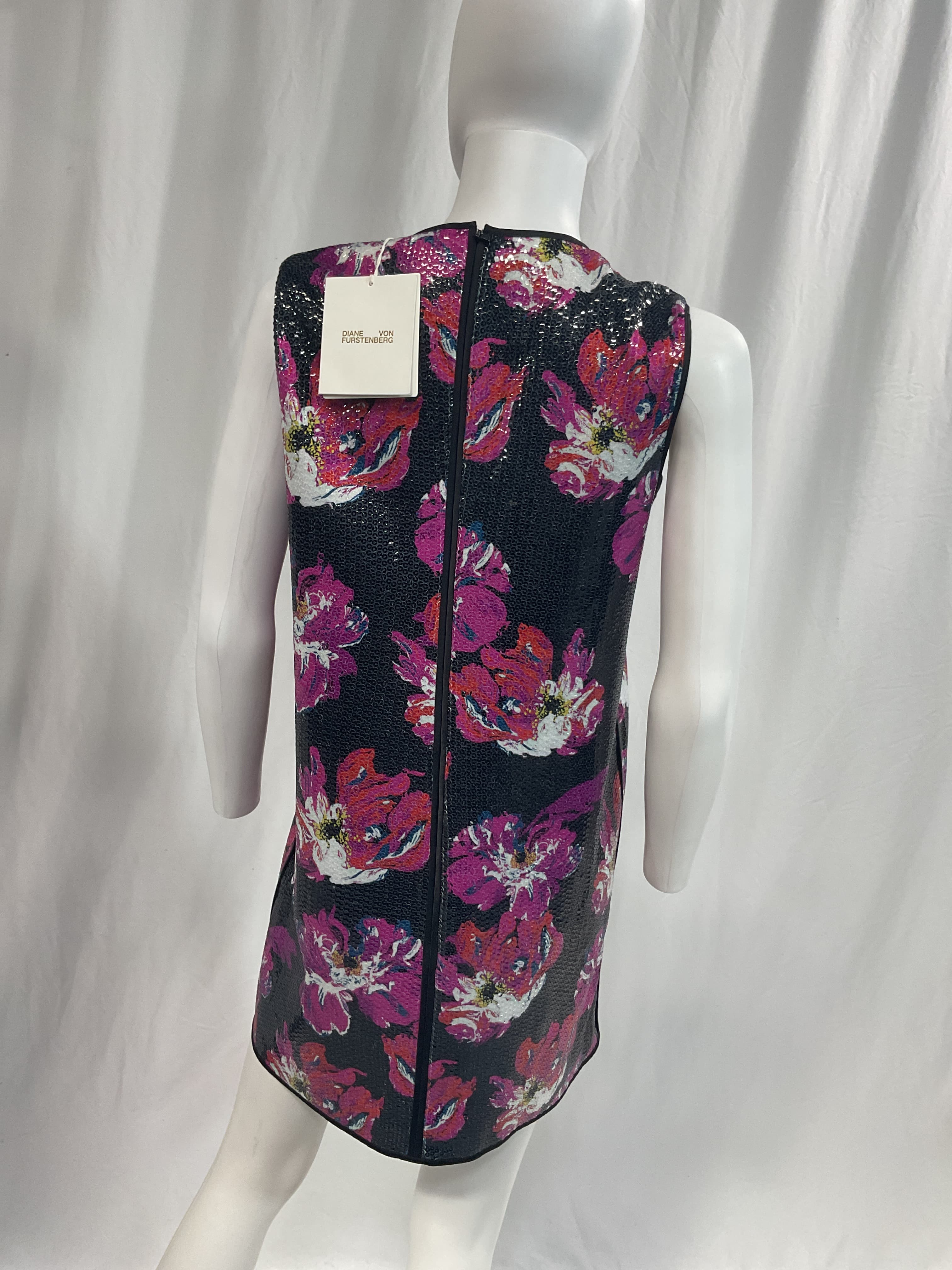 Anara Dress In Painted Blossom & Pink Me - Image 3