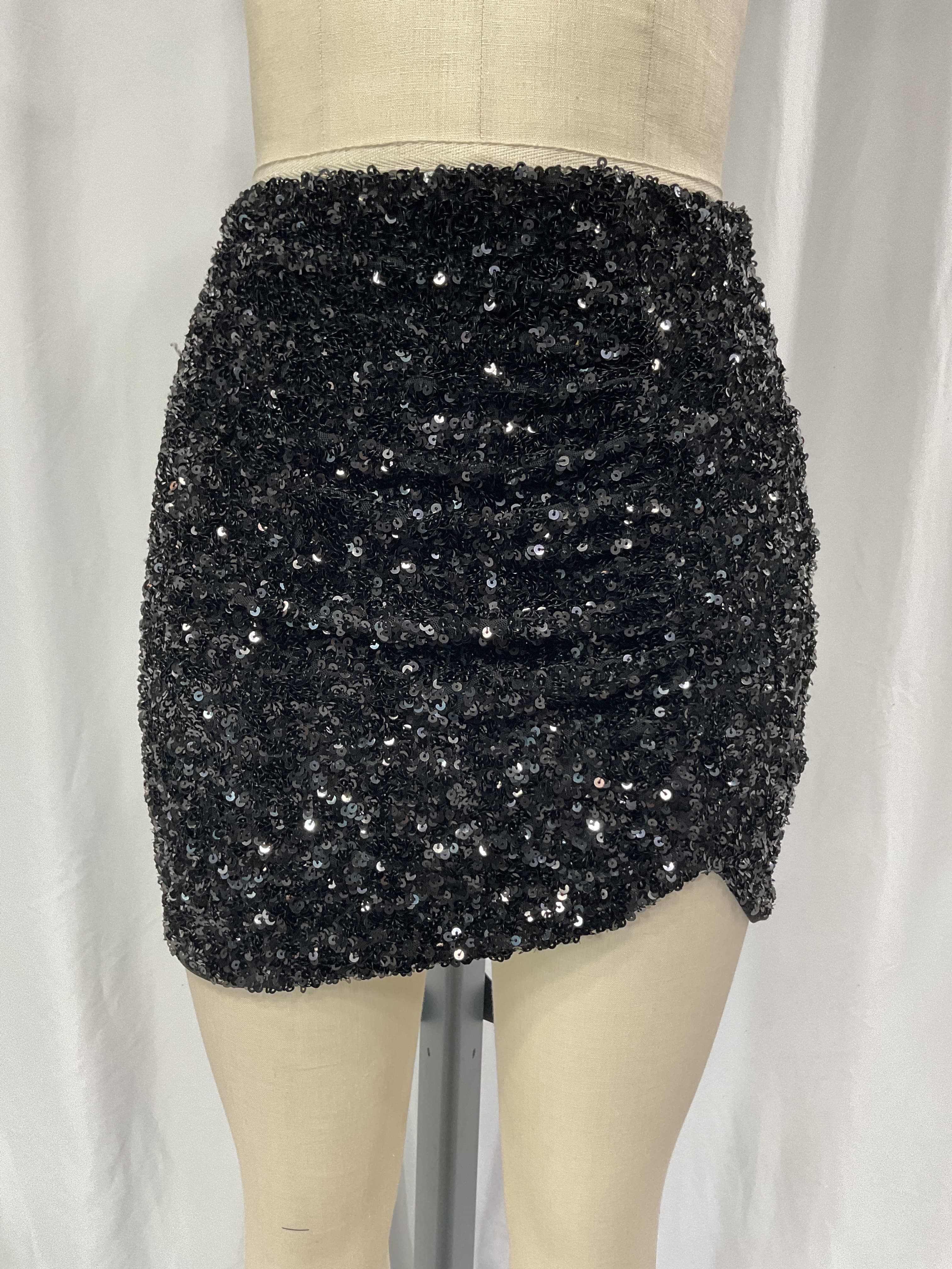 Luma Skirt - Image 4
