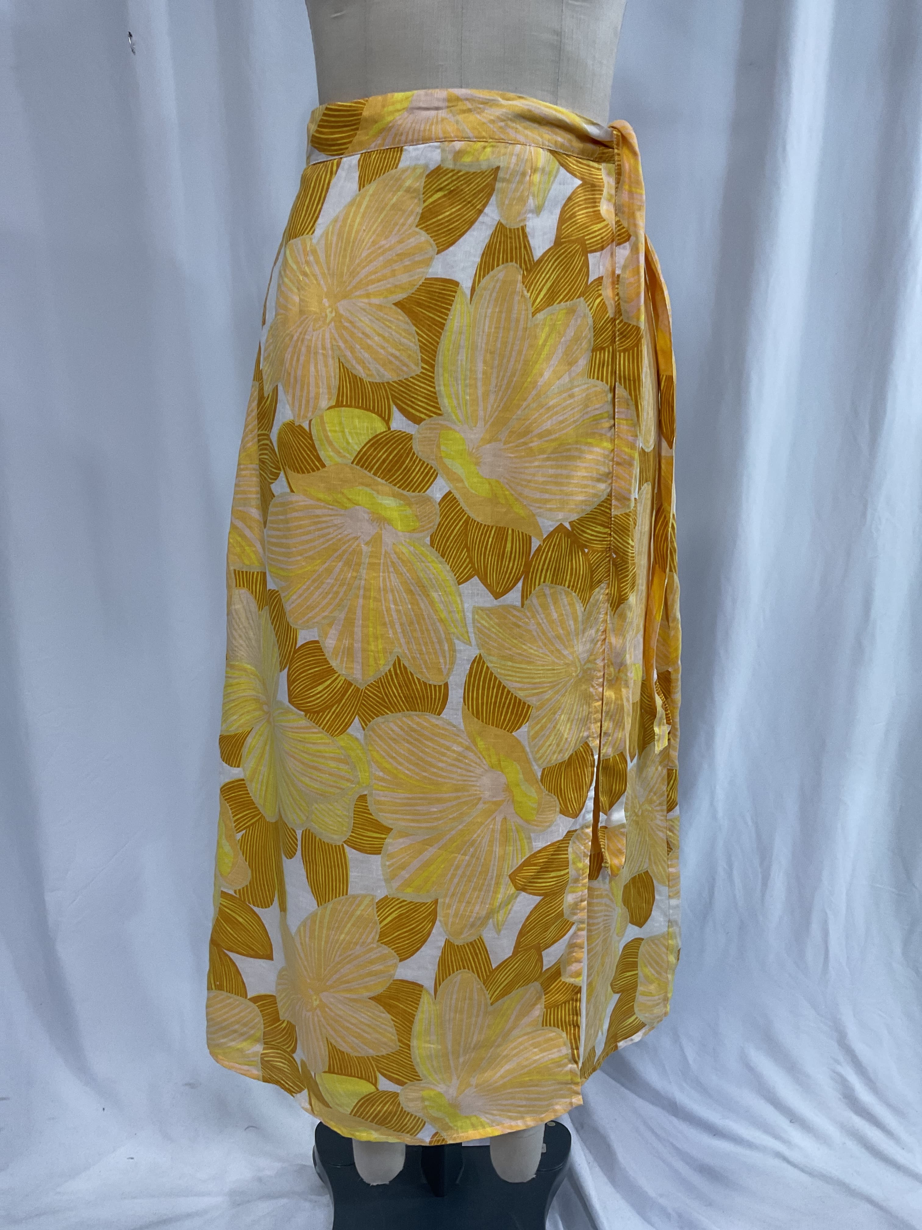 Casitas Wrap Skirt - Image 2
