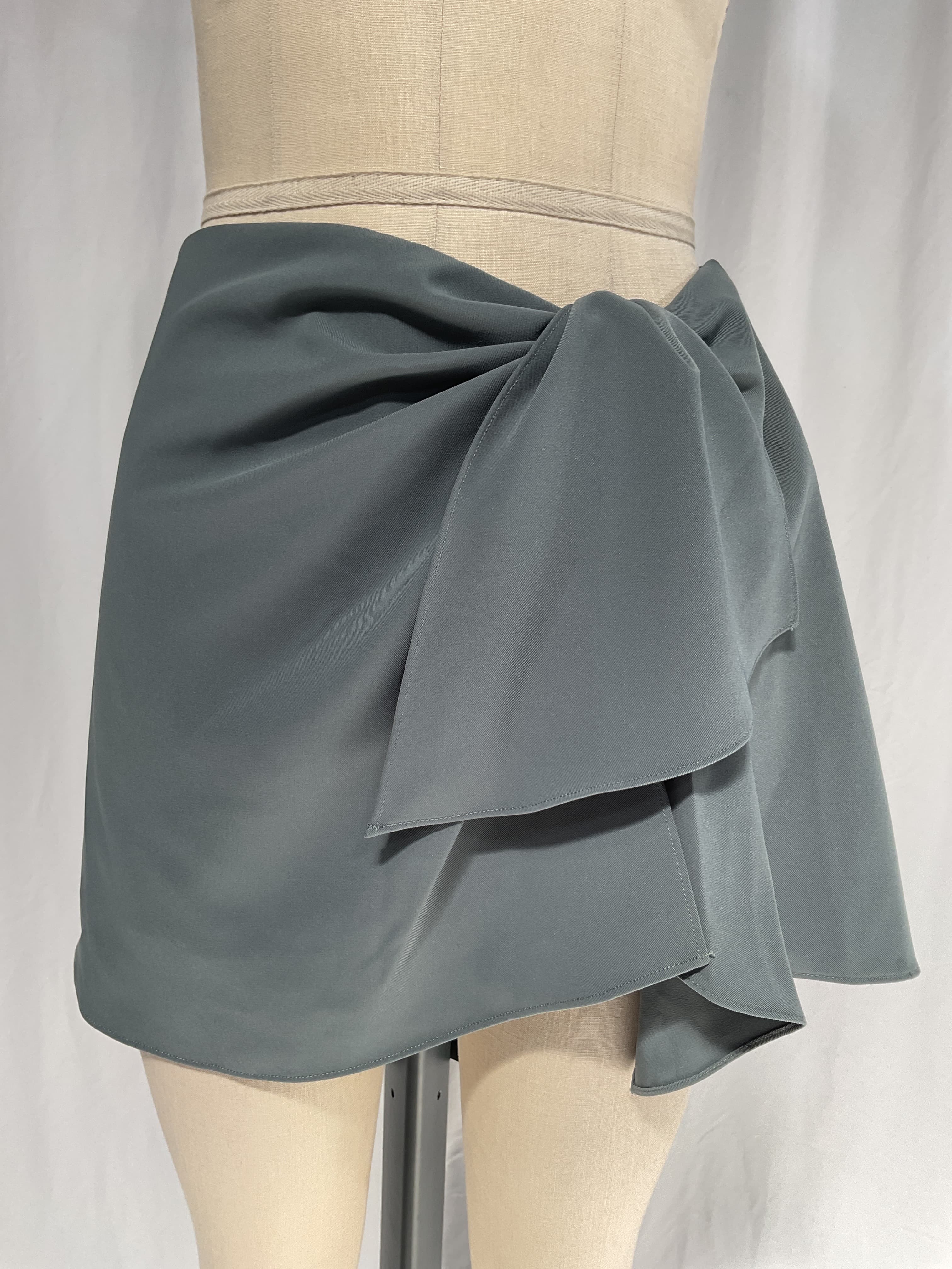 Neptune Skort In Slate Gray - Image 2