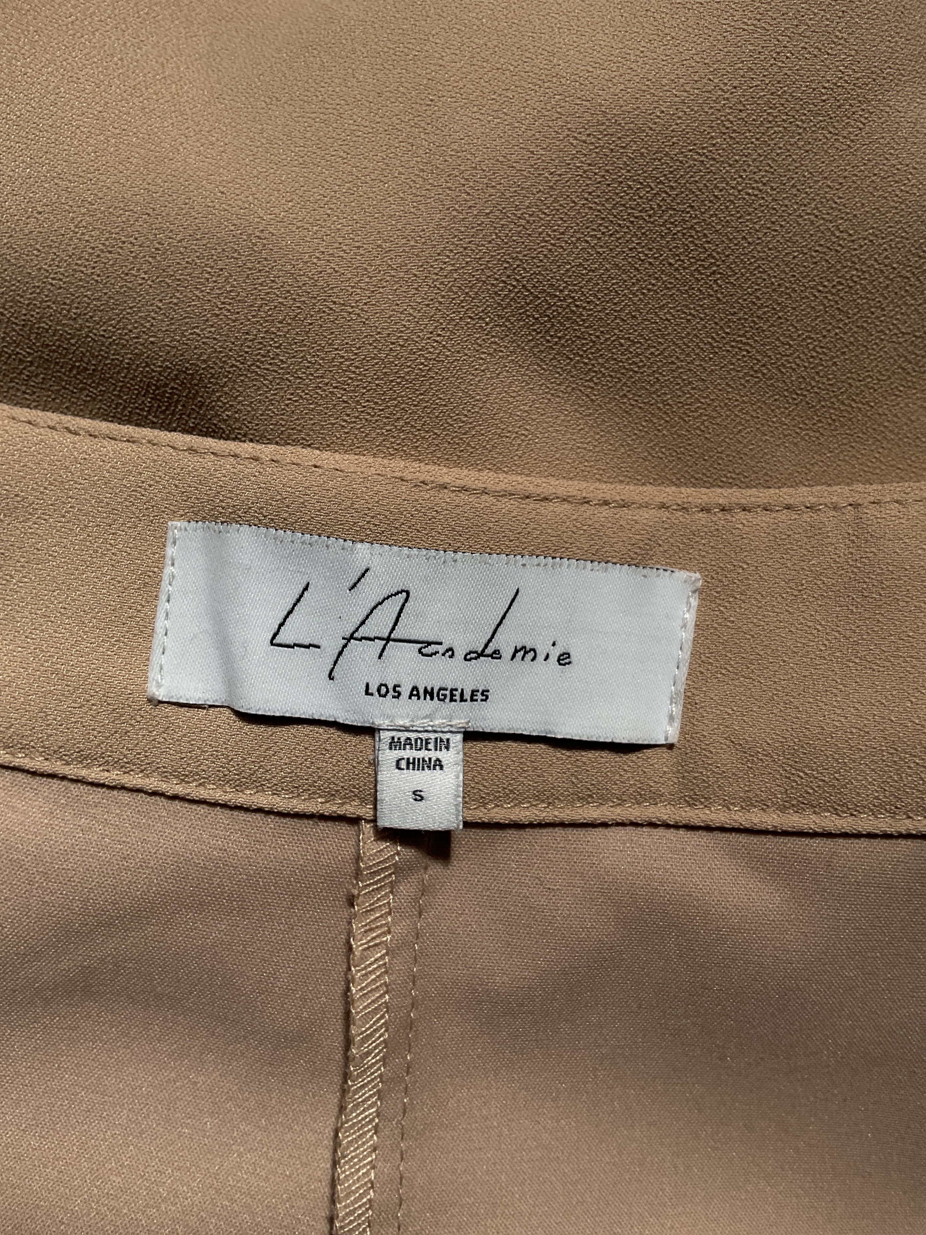 Lais Skort In Taupe - Image 4
