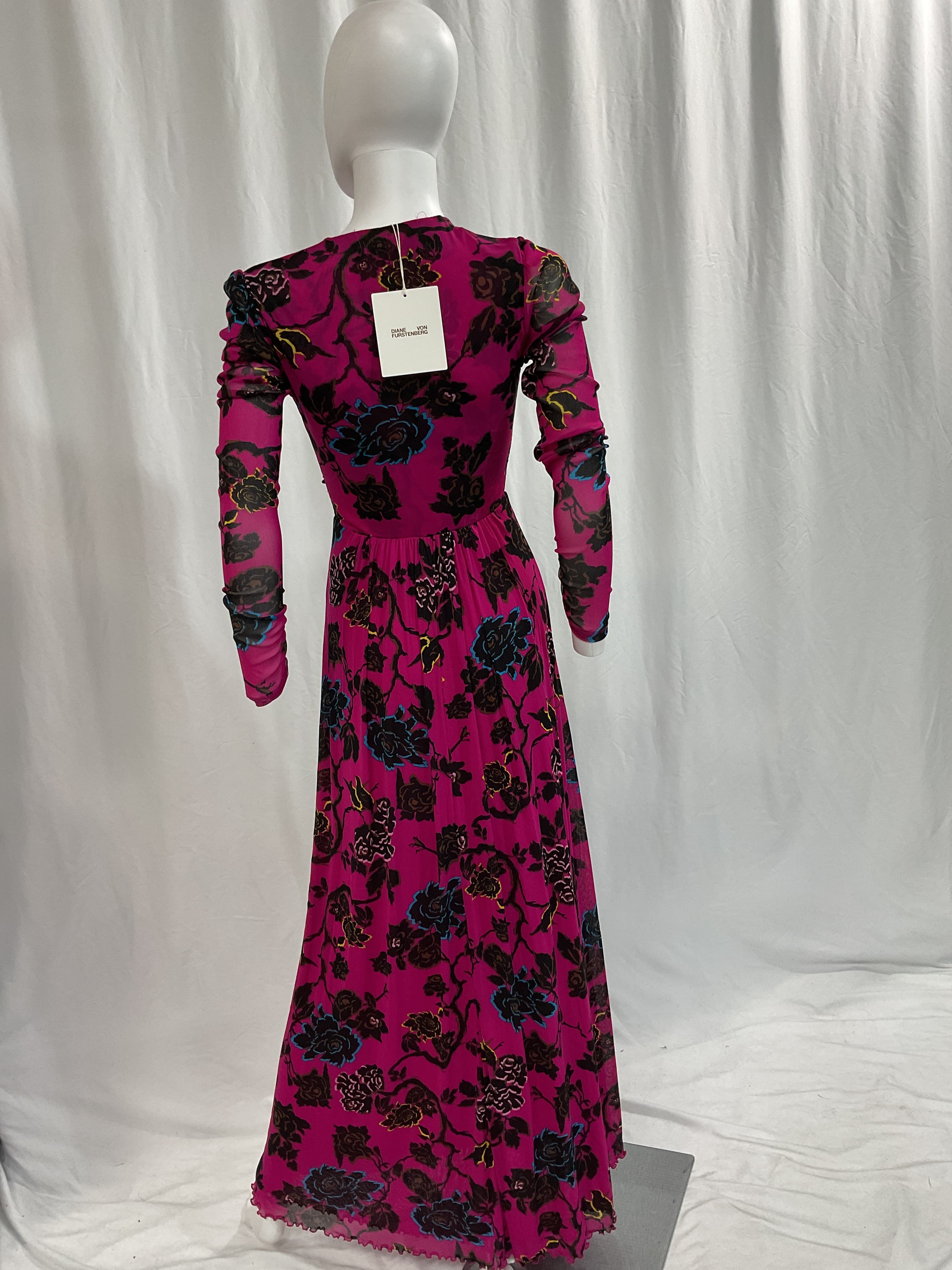 Anne Dress In China Vine Poison Pink - Image 2