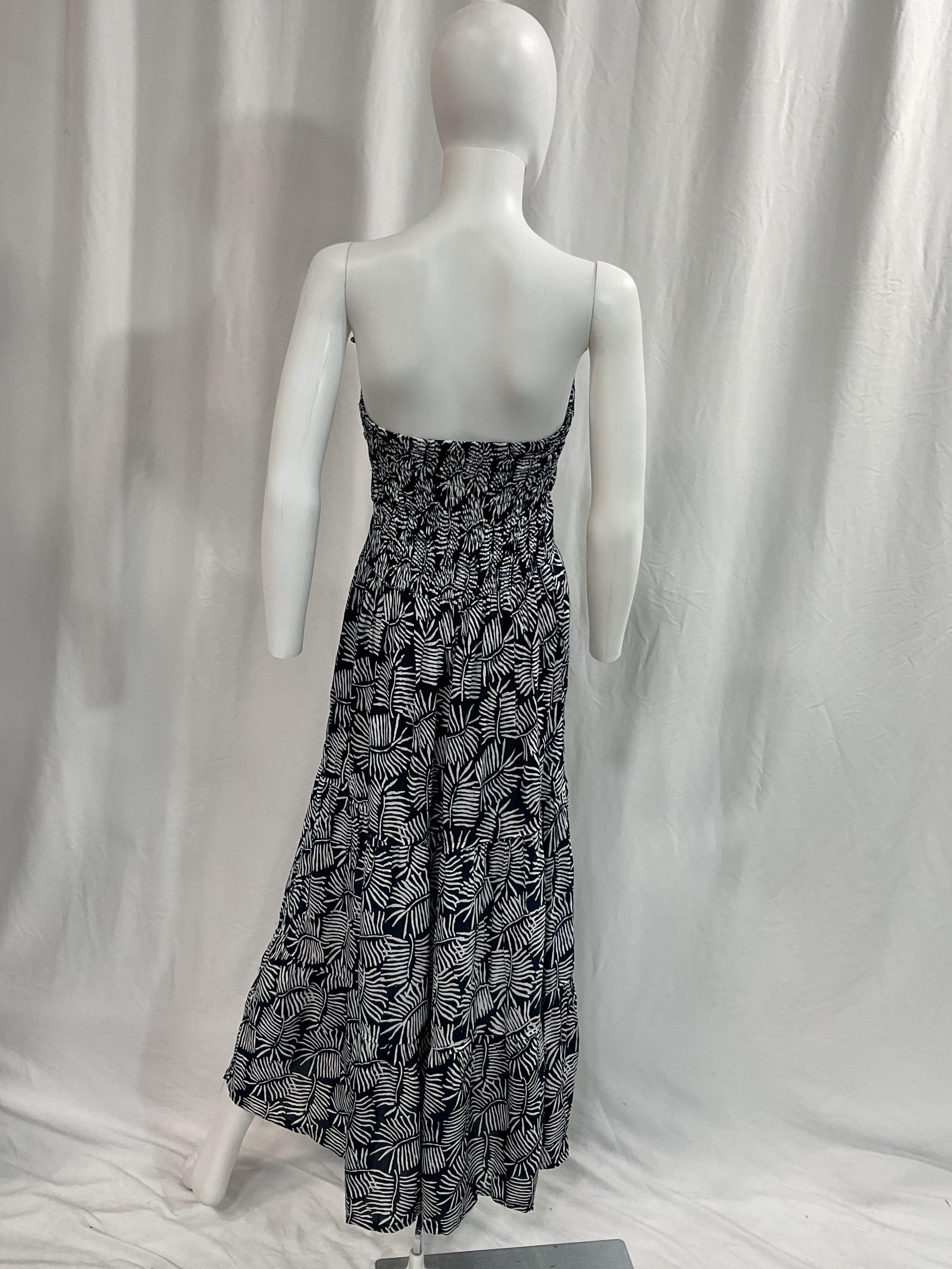 Lei Maxi Dress In Batik Kauai Palms Navy White - Image 2