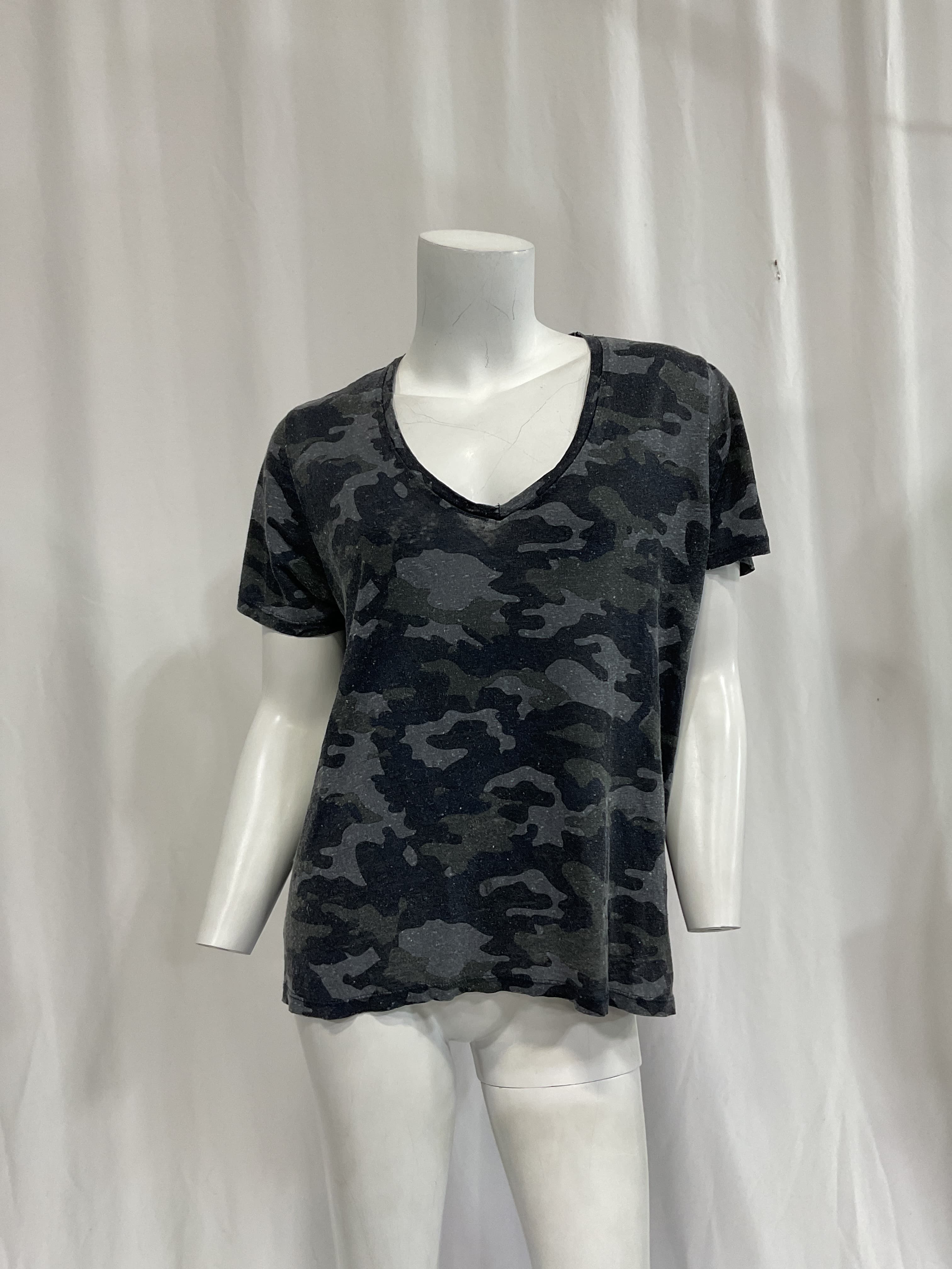 Camo V-Neck Linen-Blend T-Shirt - Image 3