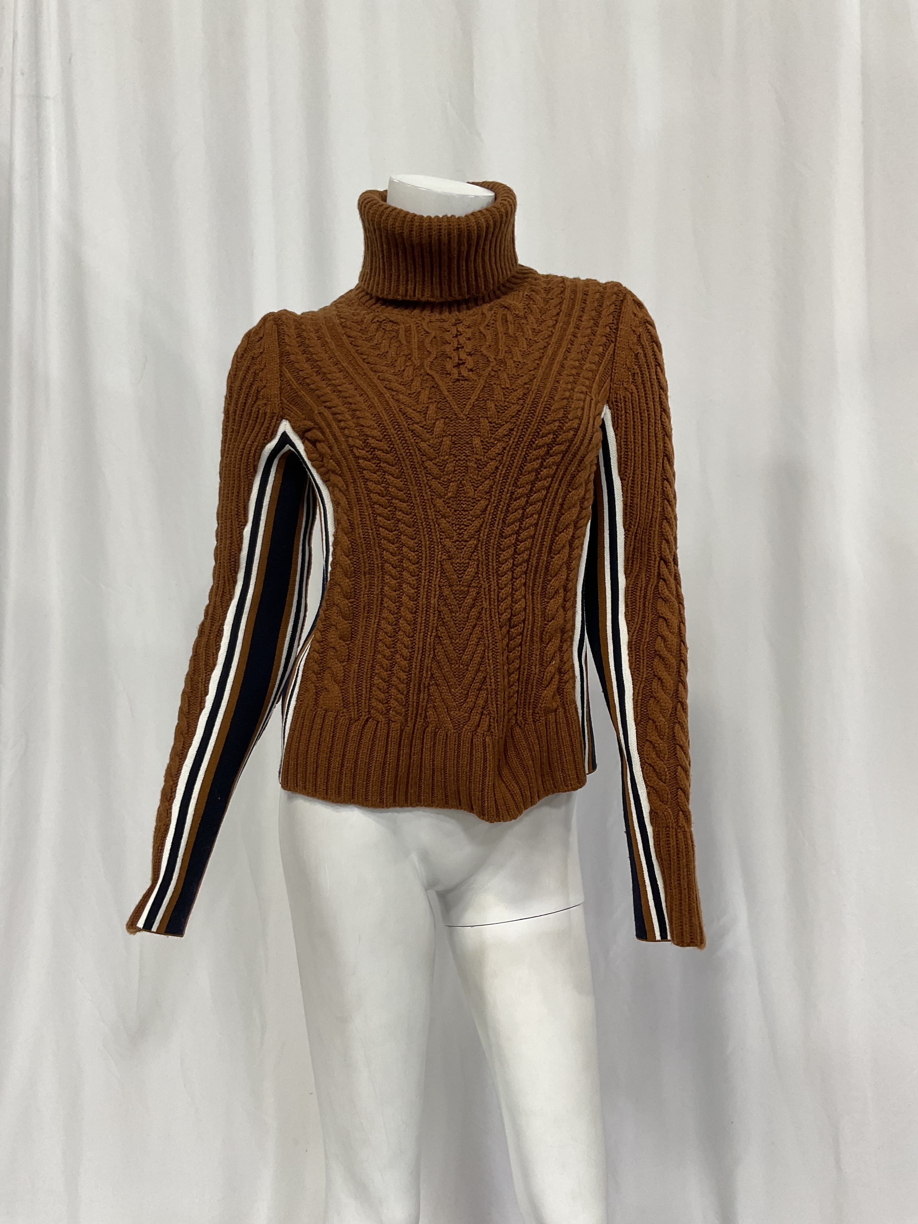 Maril Lambswool Turtleneck - Image 2