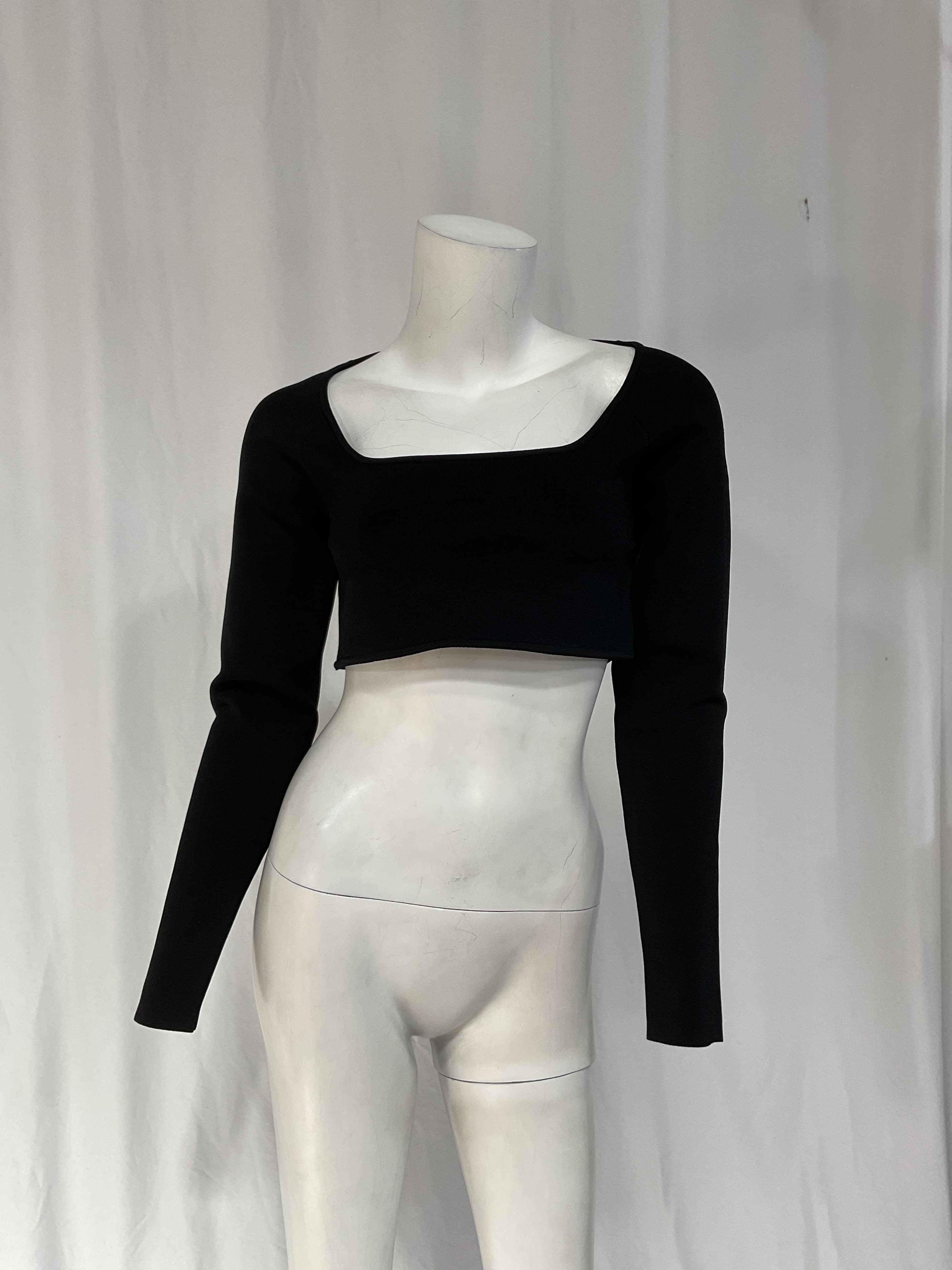 Belle Cropped Top In Black - Image 2
