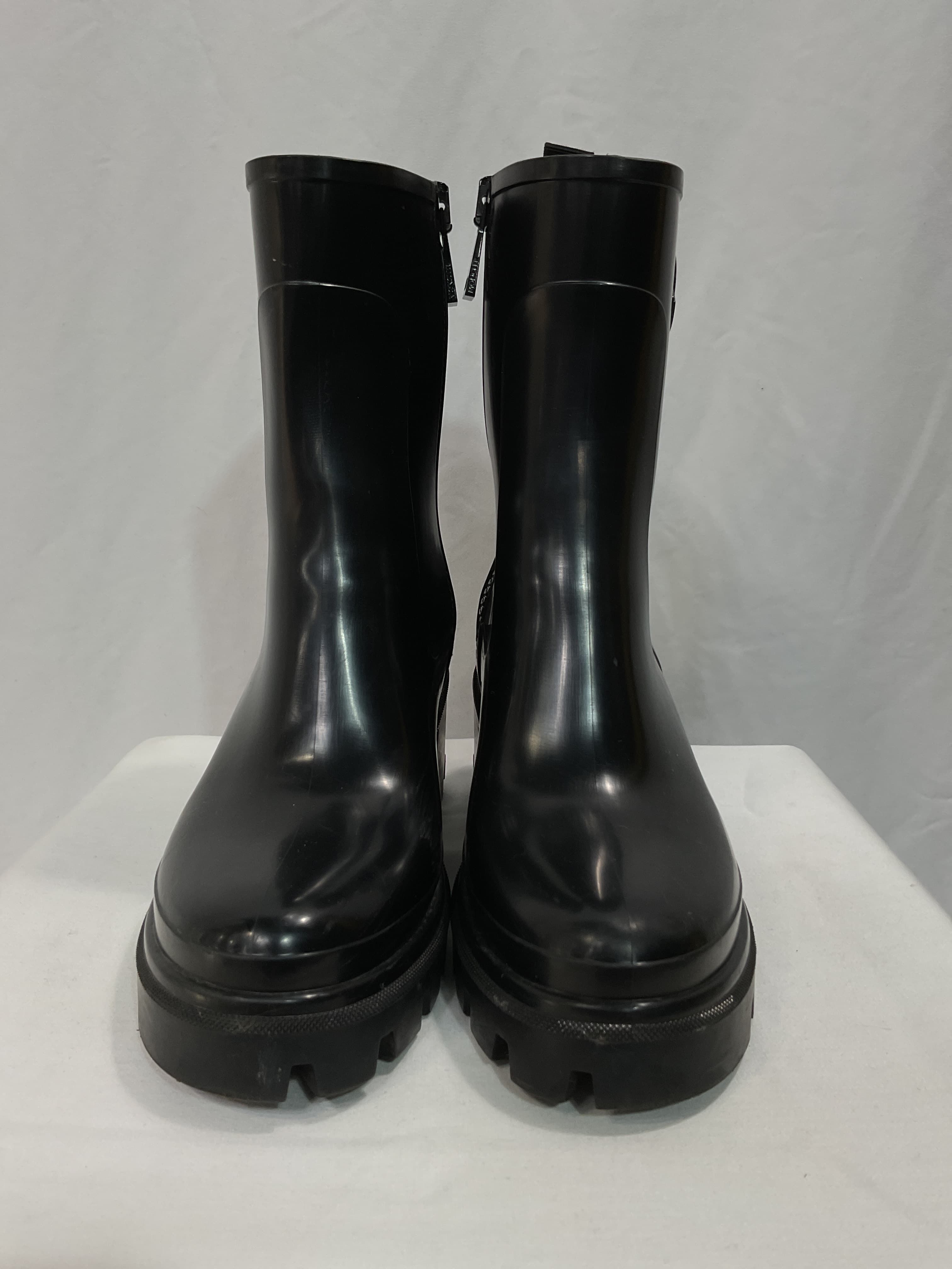 Loftgrip Rain Boot In Black - Image 3