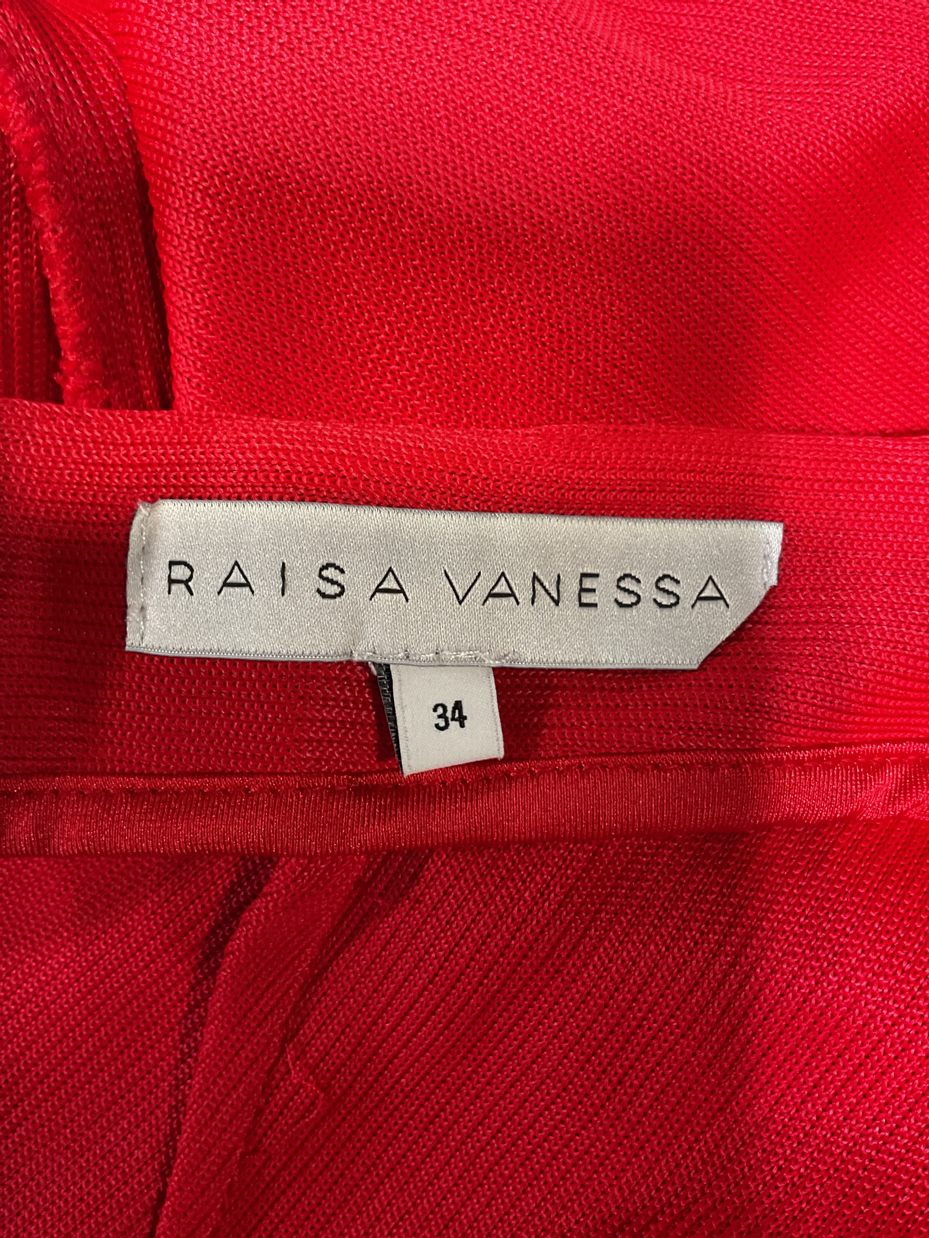 Long Sleeve Cut Out Dress In Red - Image 3