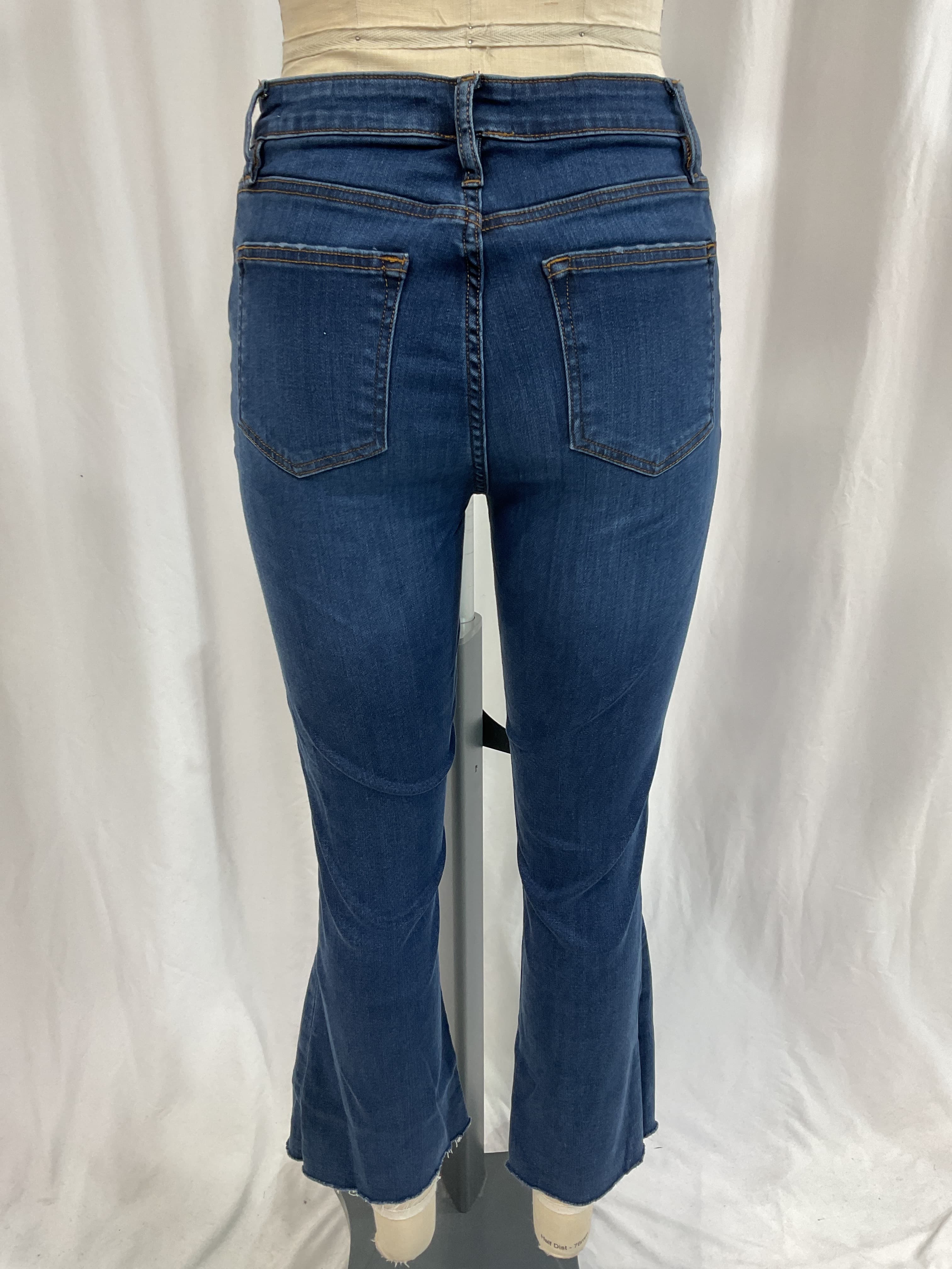 Le Crop Mini Bootcut Raw Hem Jeans - Image 2