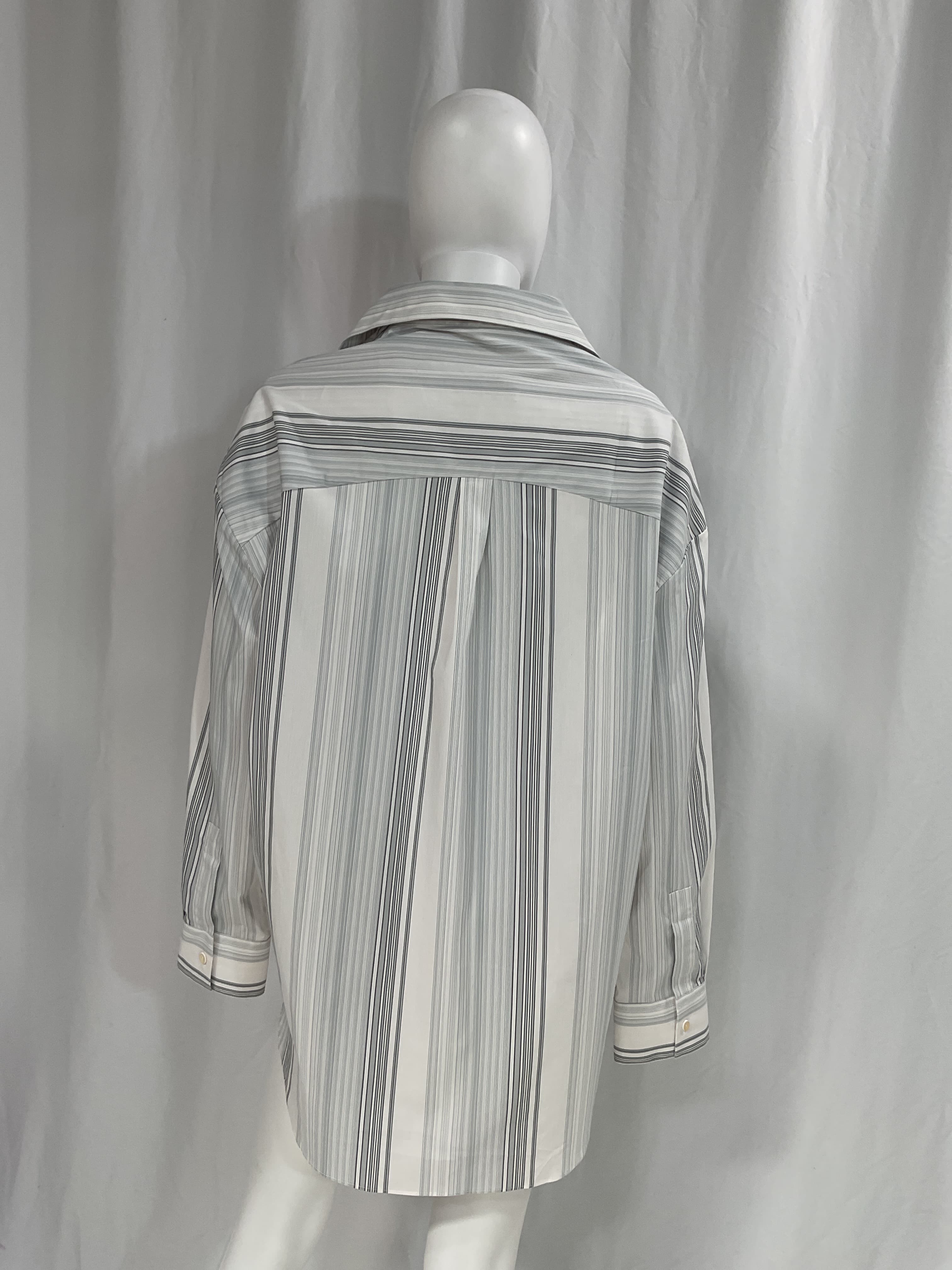 En Vau Shirt - Image 2