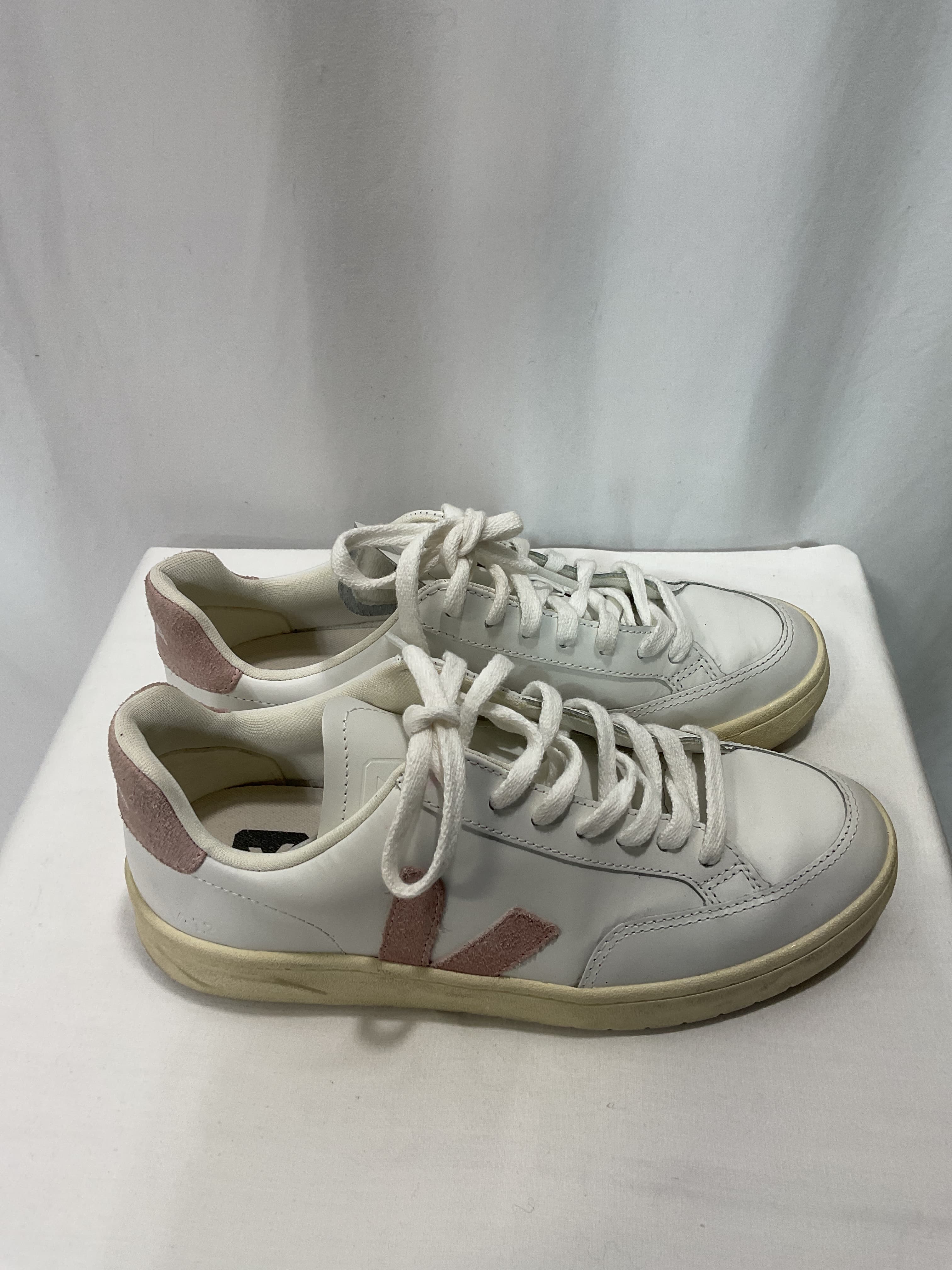 V-12 Sneaker In Extra White Babe - Image 3