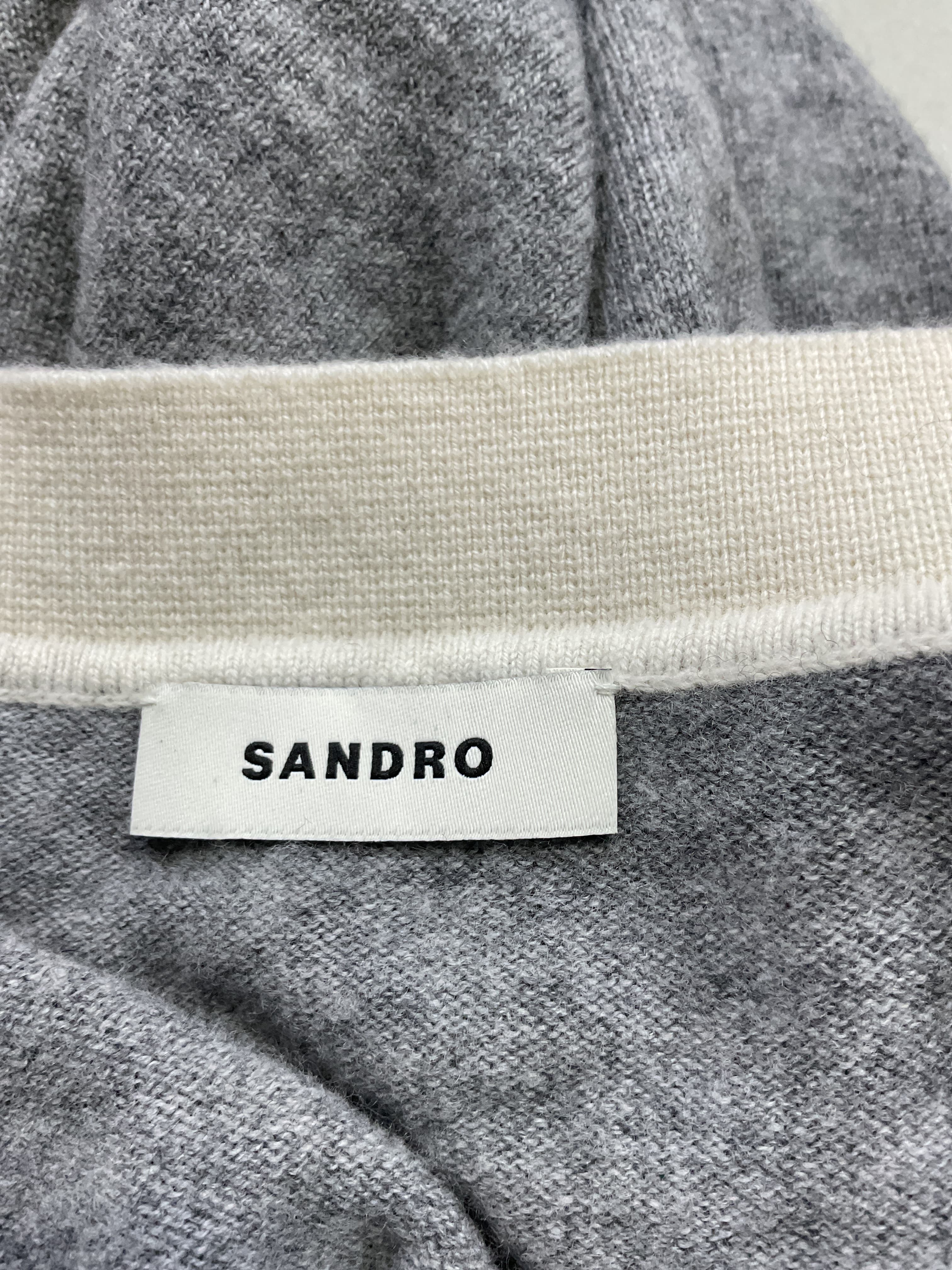 Sweater With Contrasting Deep V-Neck - Image 3