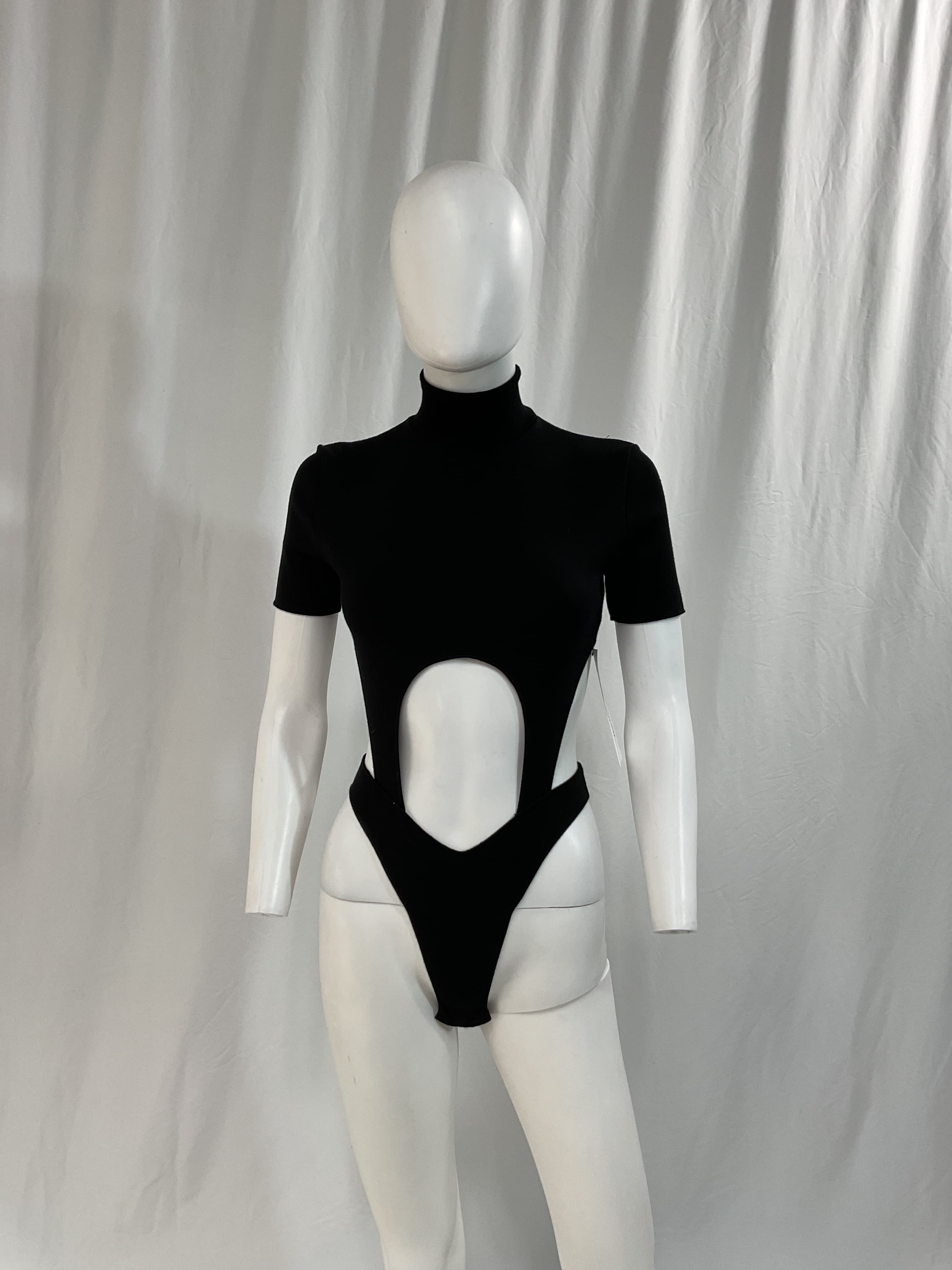Turtleneck Short Sleeve Crop Top - Image 2