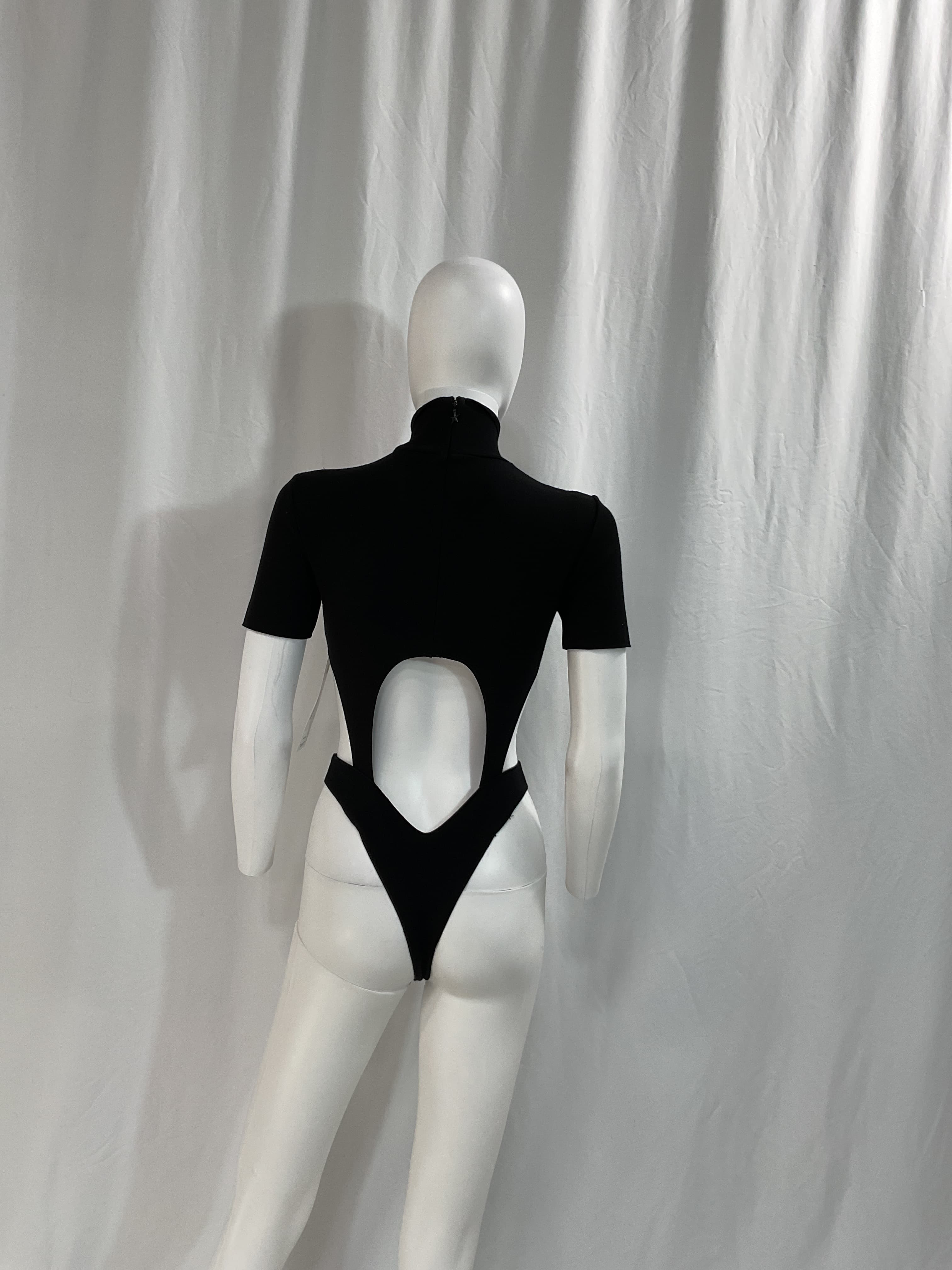 Turtleneck Short Sleeve Crop Top - Image 4
