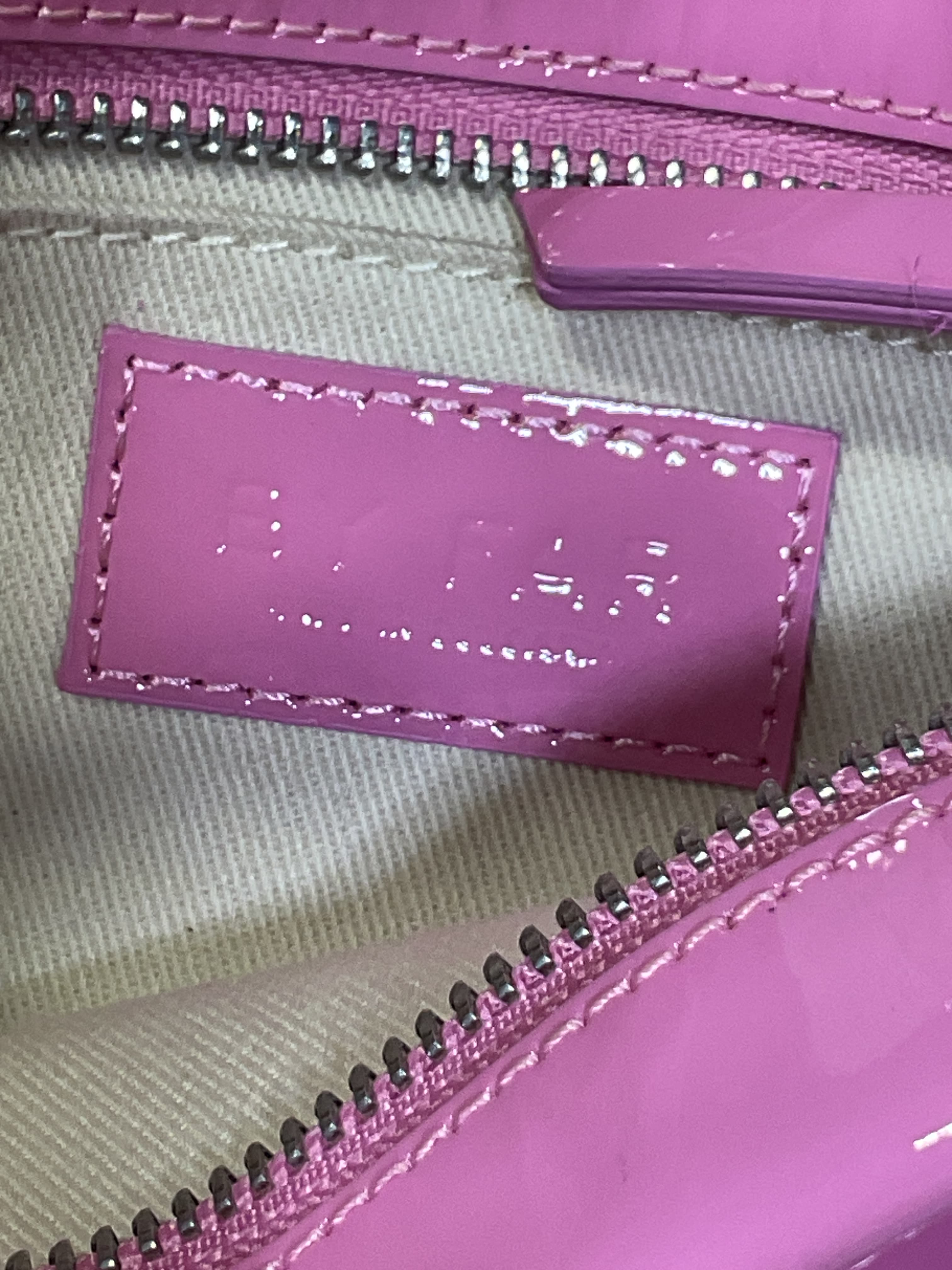 Dulce Pink Patent Leather Bag - Image 3