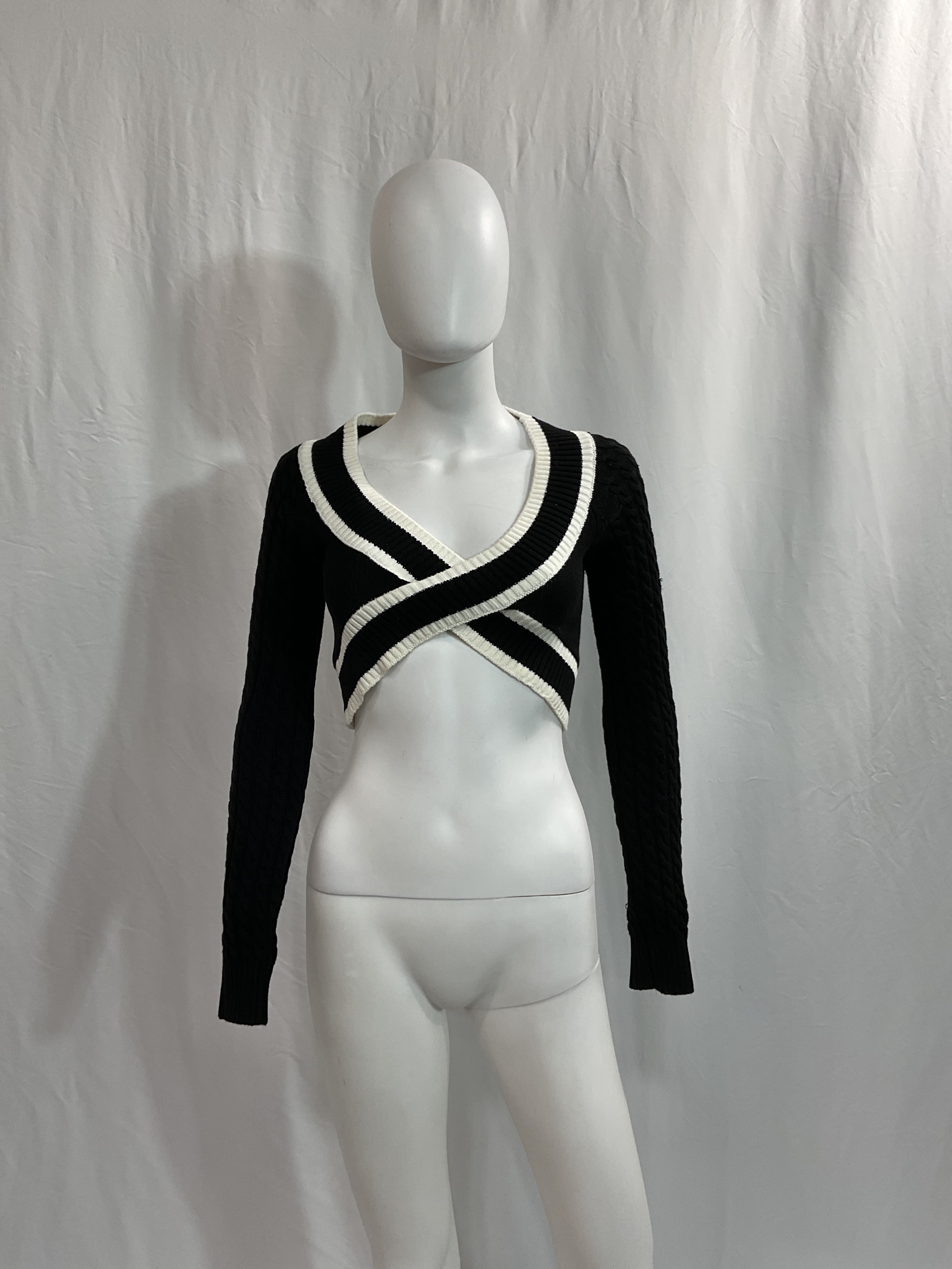 Teagan Cropped Sweater - Image 4