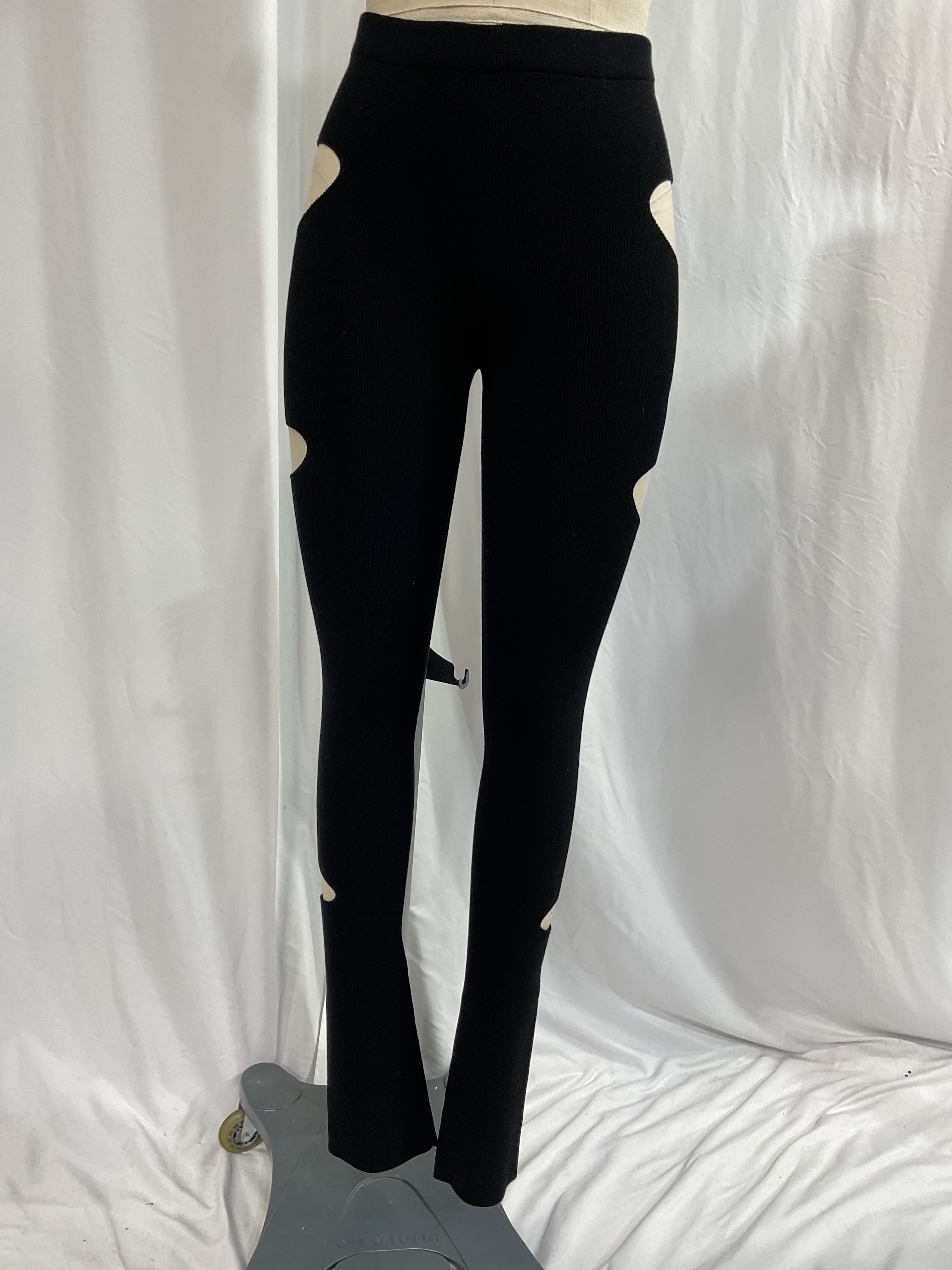 Knitted Pant In Nero - Image 2
