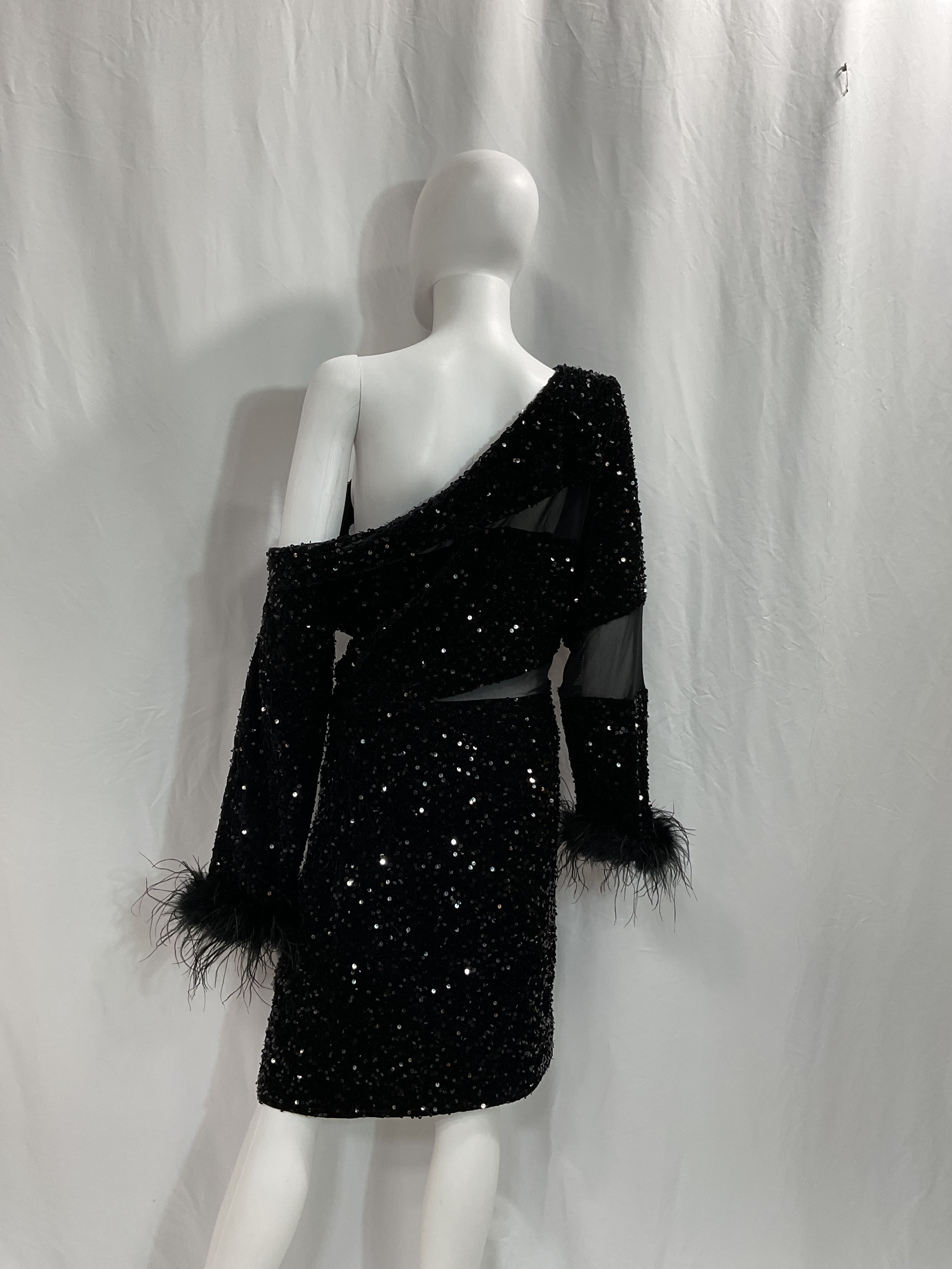 Plus Size Sequin Velvet Mesh Detail Feather Cuff Jersey Mini - Image 4