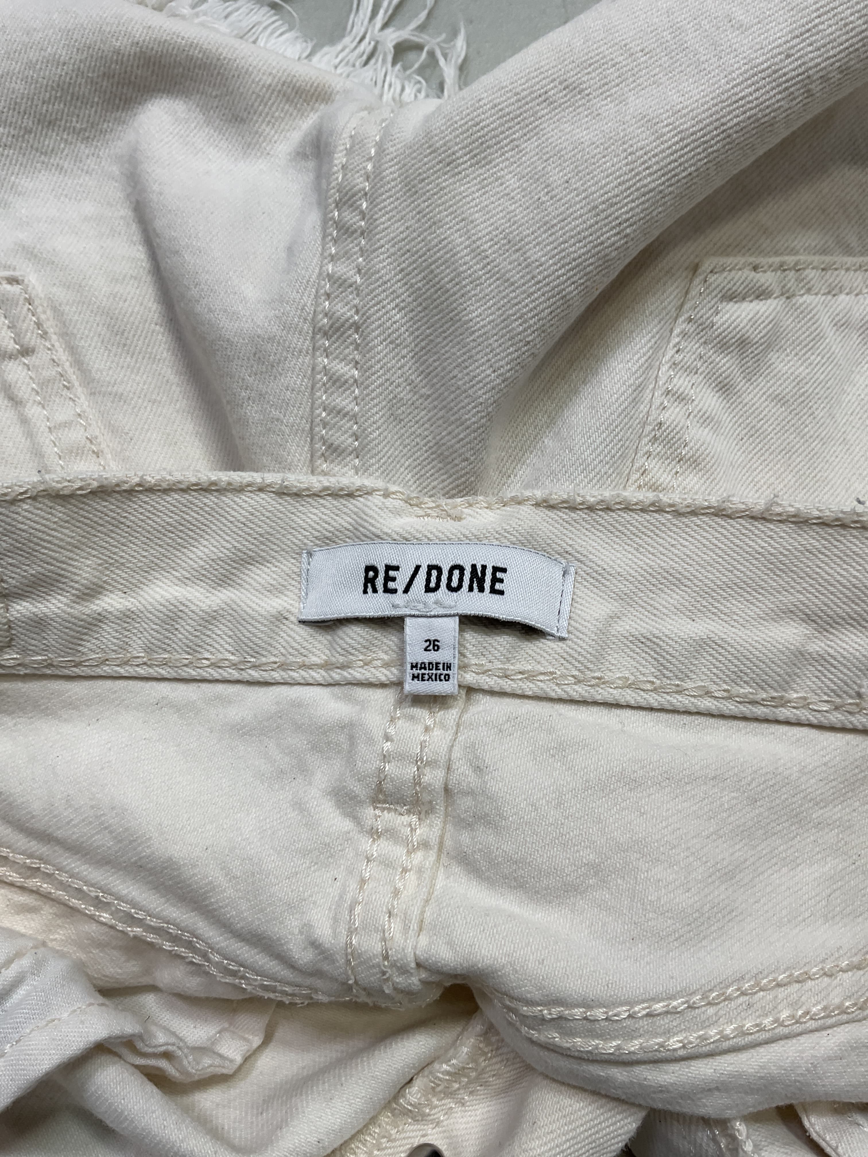 Originals 90s Low Slung Short In Vintage White - Image 4