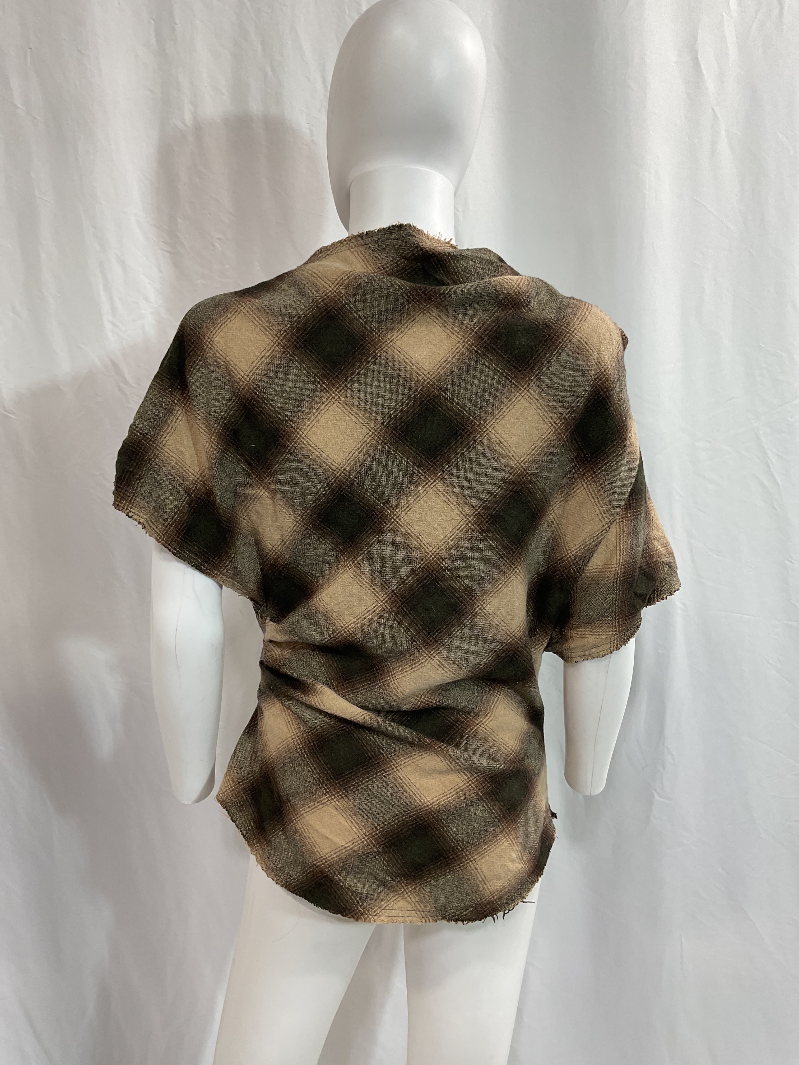 Neyela Top In Khaki - Image 2