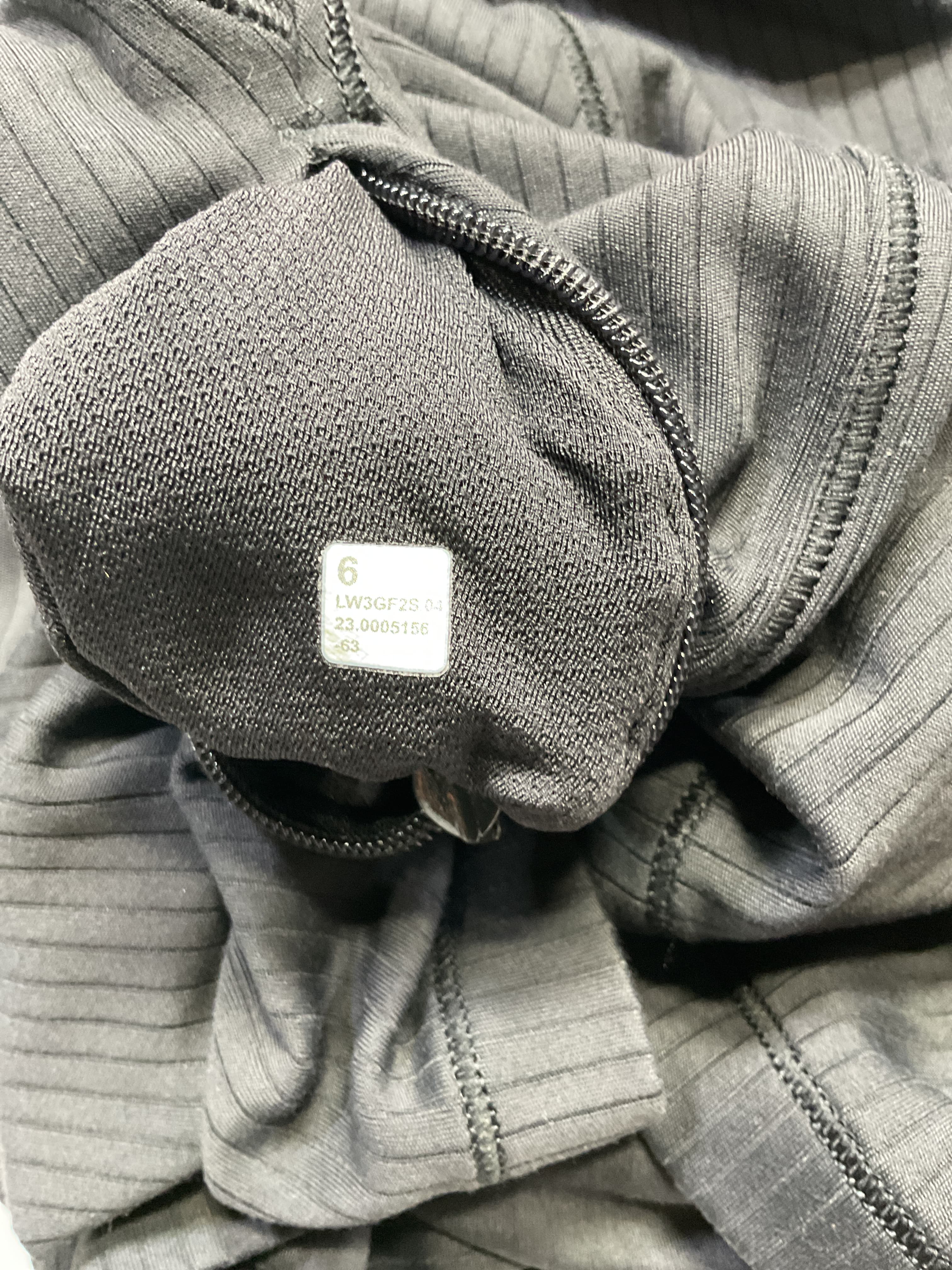It's Rulu Run Ribbed Cropped Half Zip - Image 3