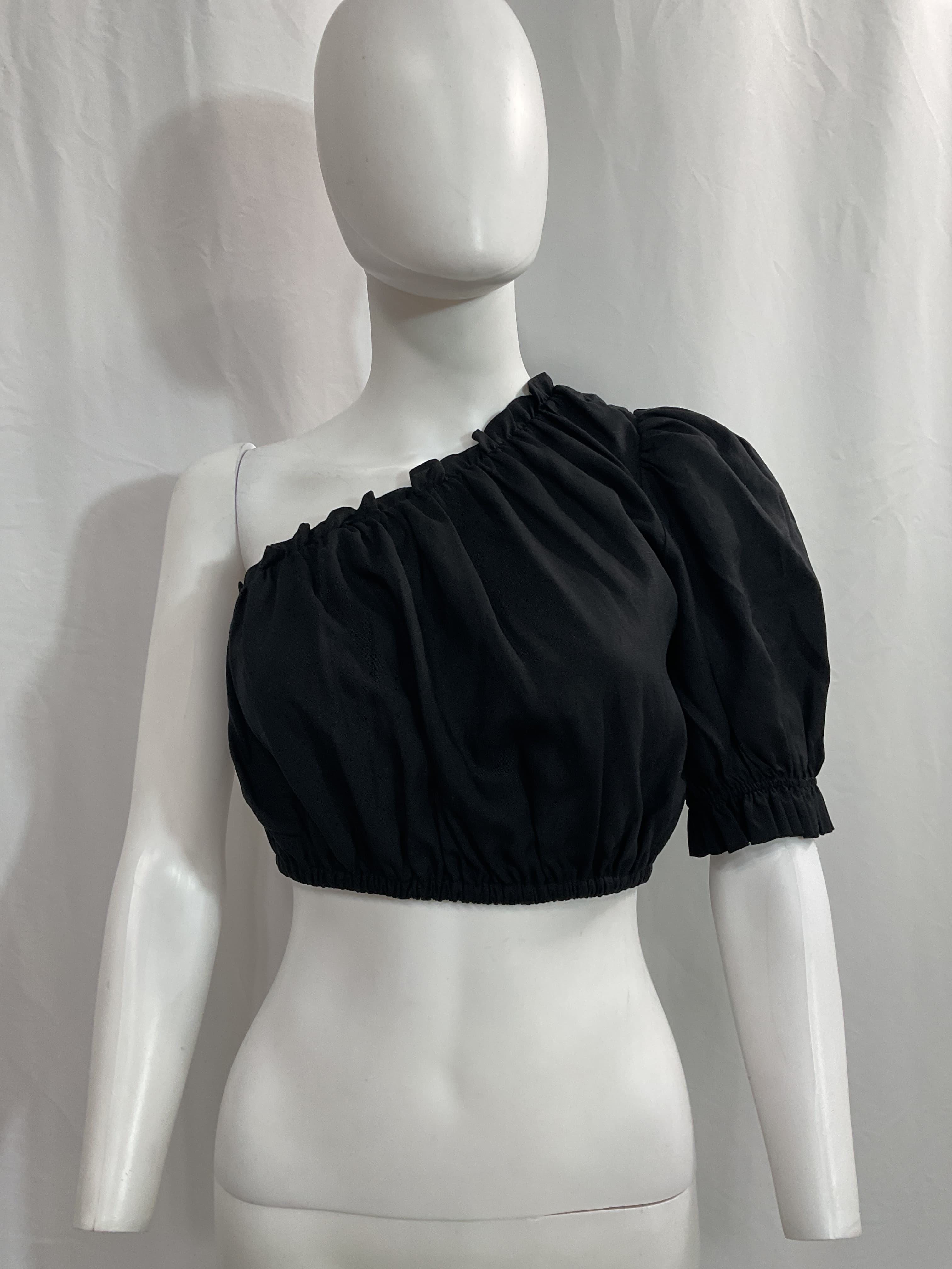 Beni Asymmetrical Top In Black - Image 2