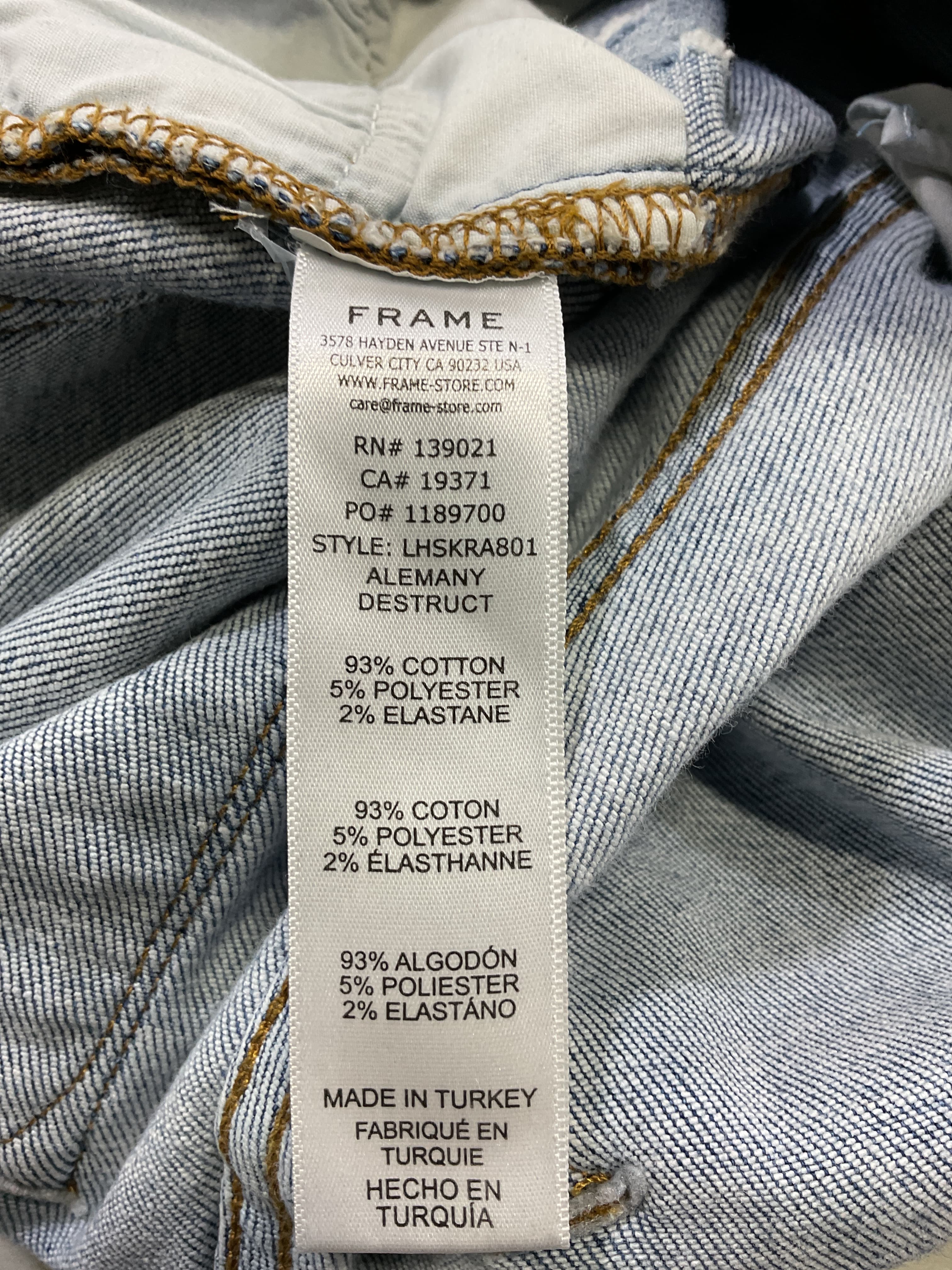 Le High Distressed Skinny Jeans - Image 4