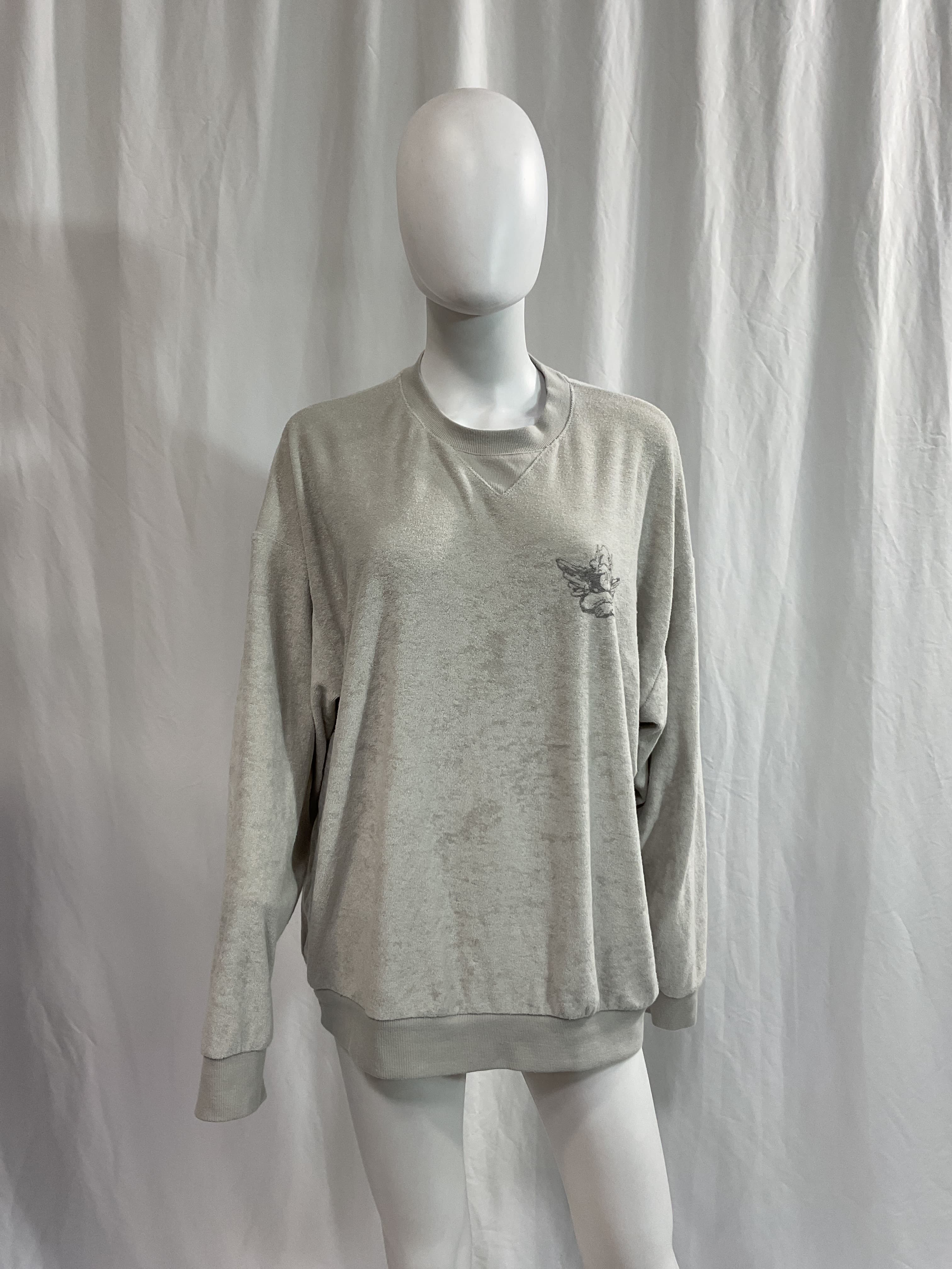 Love Is Blind Sweatshirt In Ash - Image 3