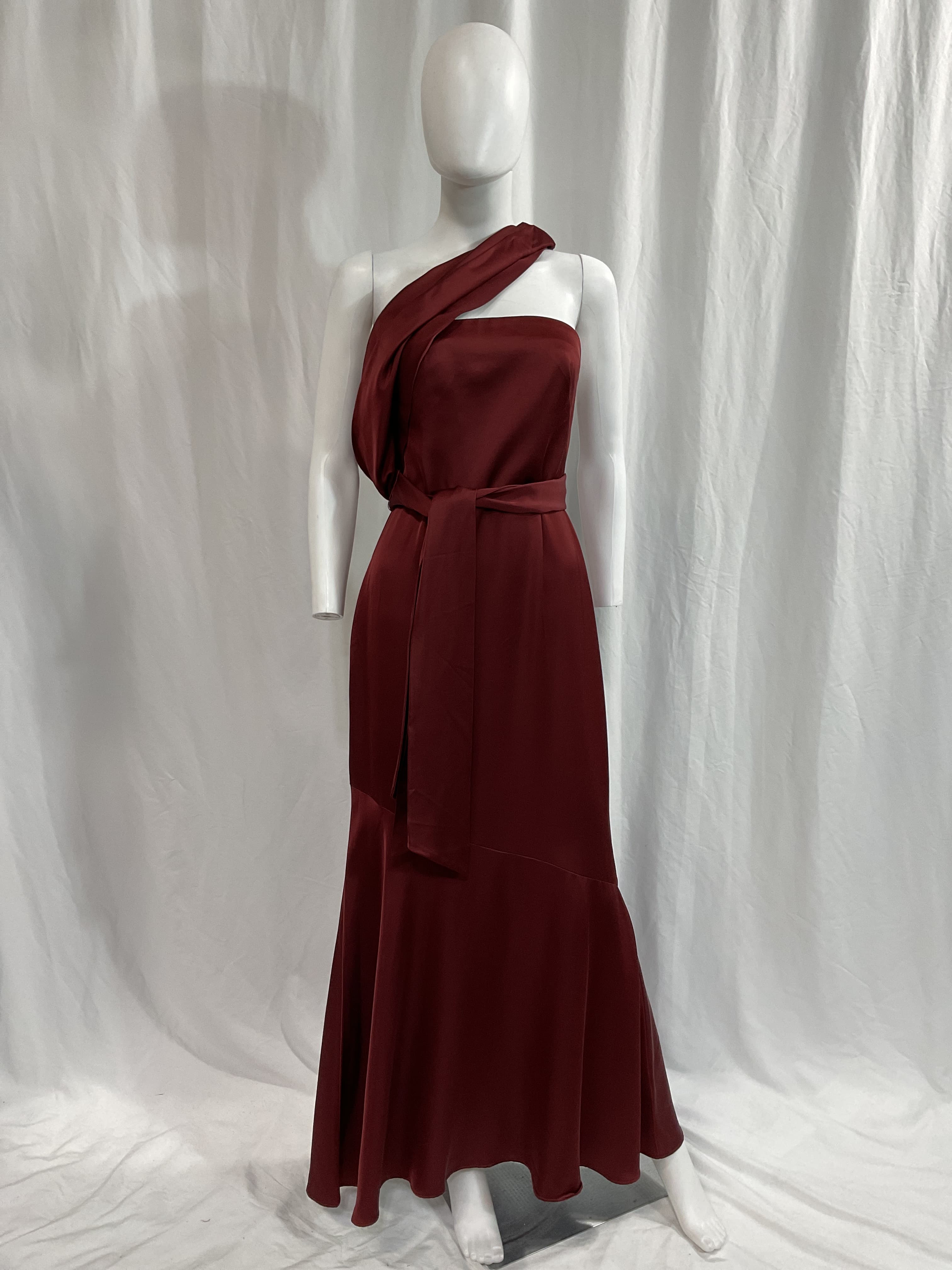 Amal Dress In Sangria - Image 2