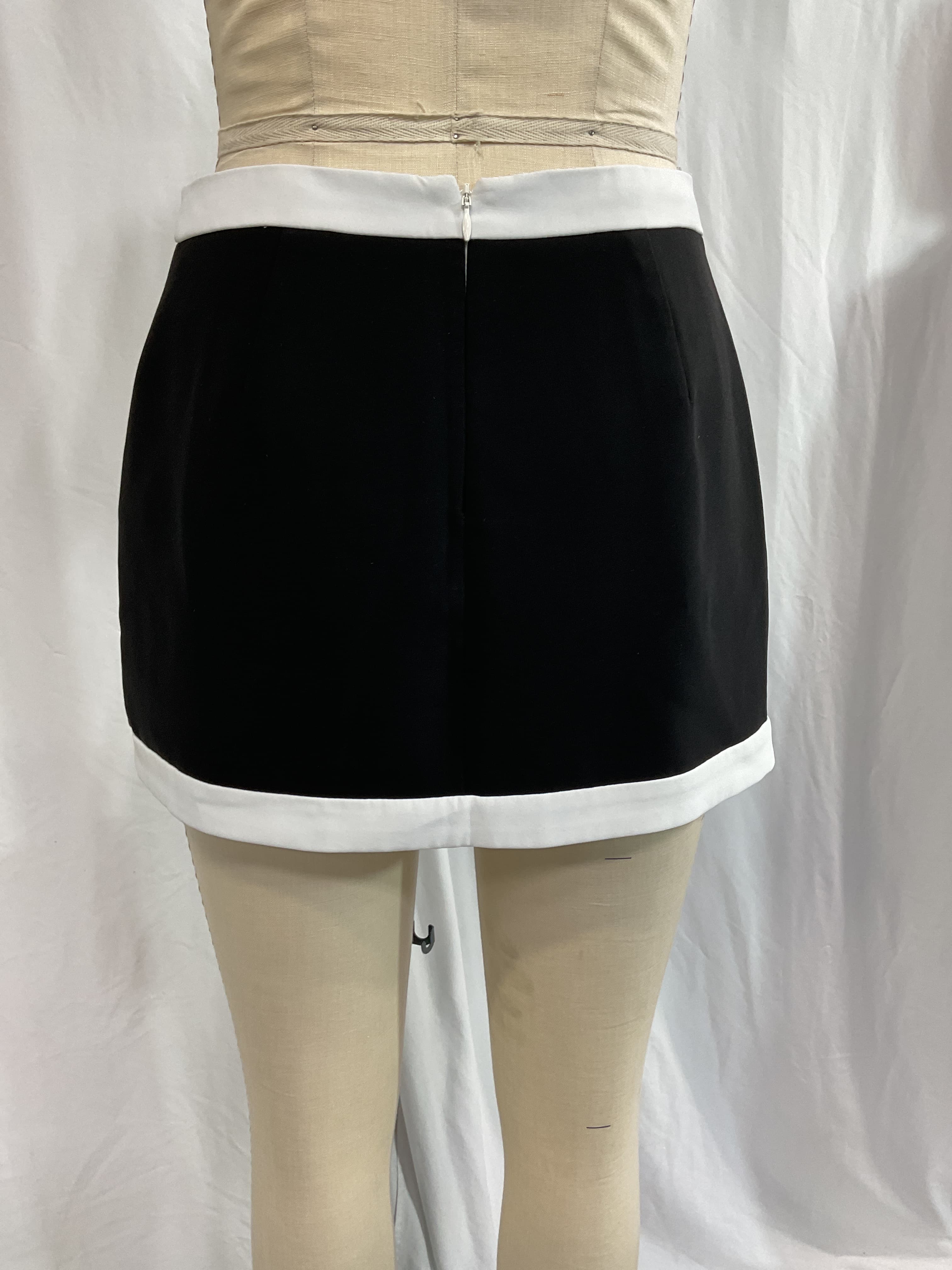 Porsha Skort In Black & Ivory - Image 2