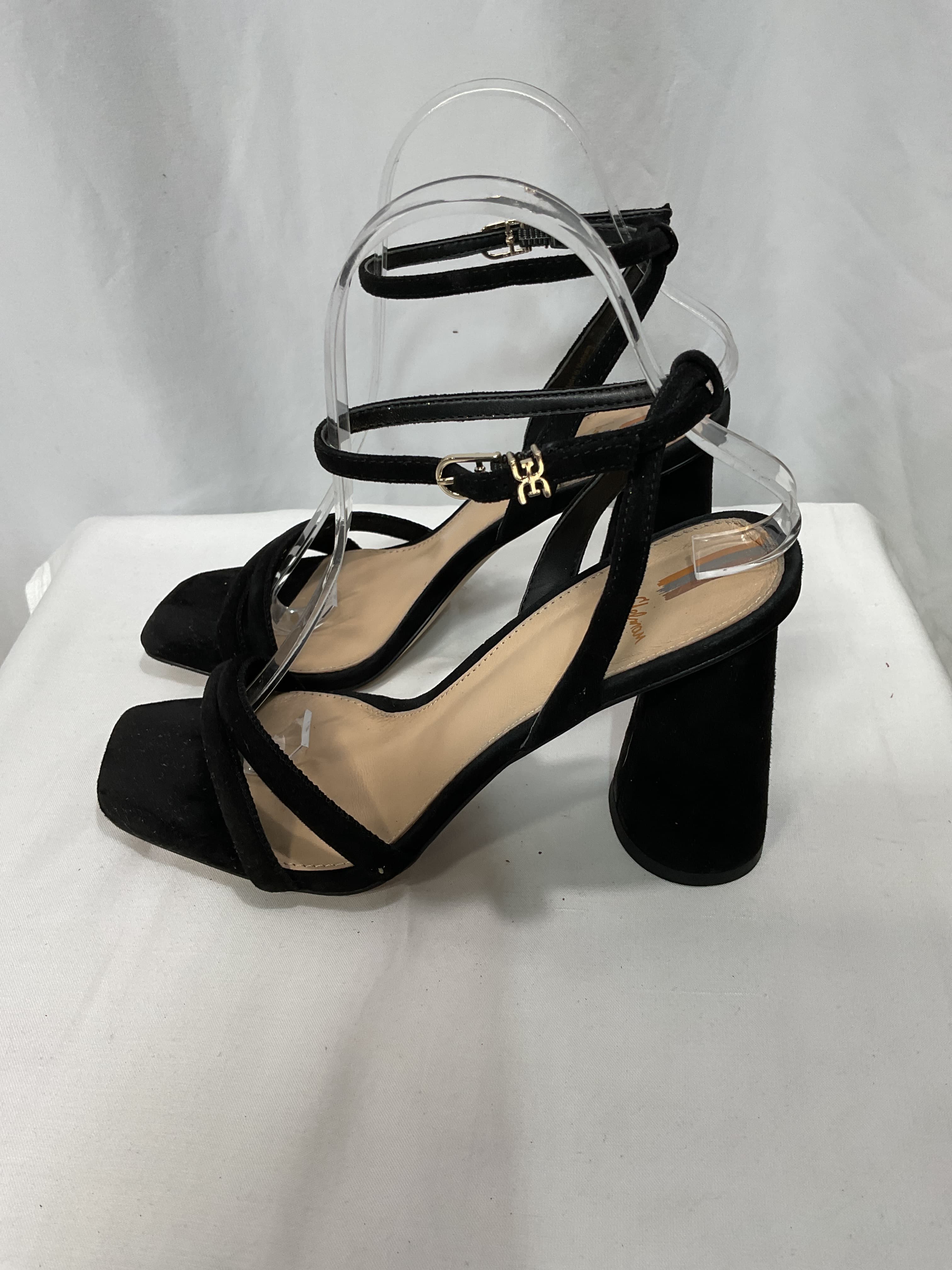 Kia Sandals - Image 3
